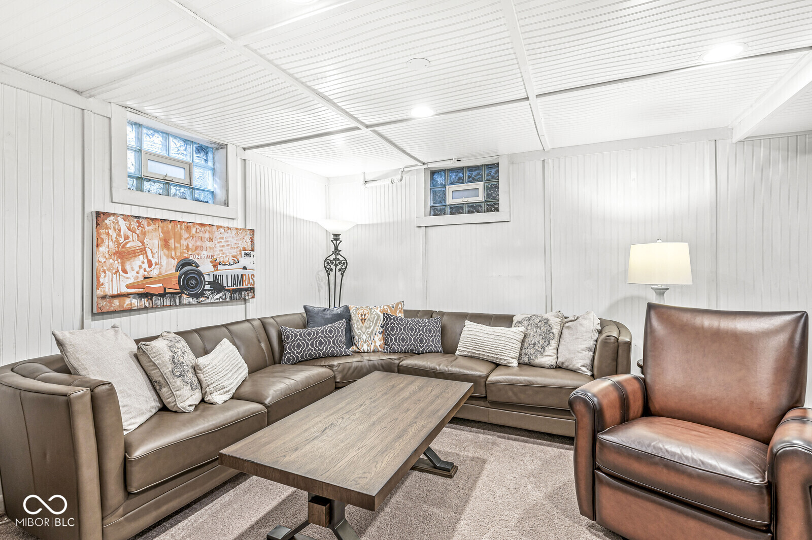 5421 N Washington Boulevard