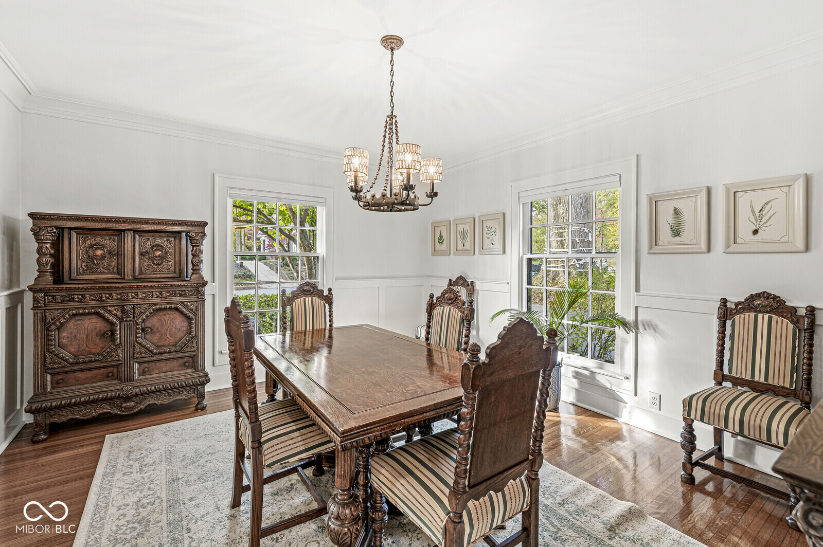 5421 N Washington Boulevard