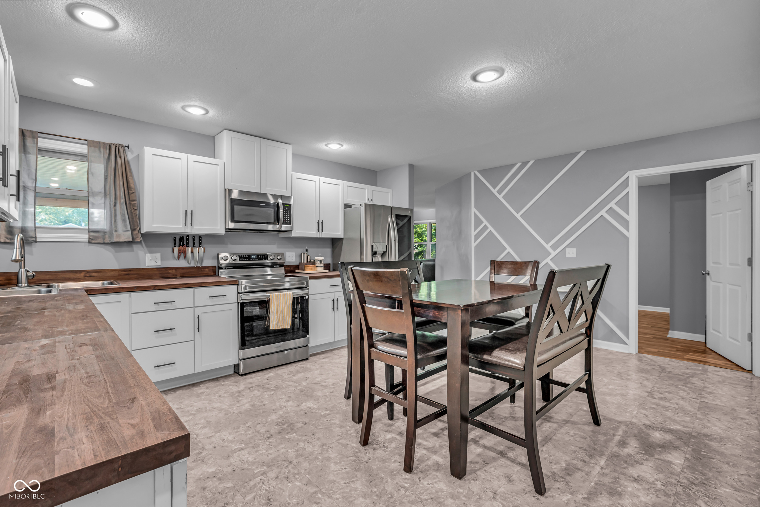 13908 W Daleville Road