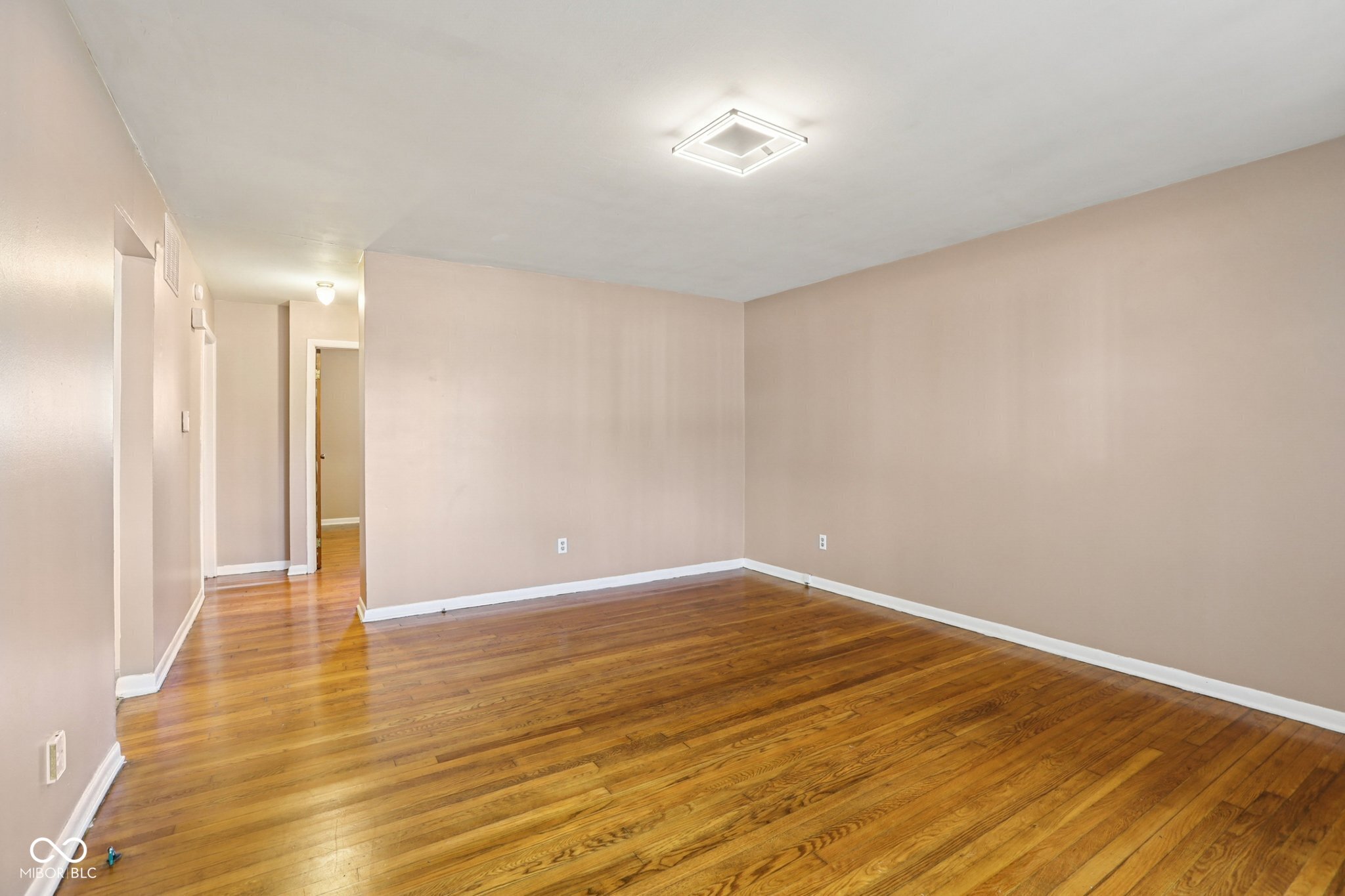 1901 N Ritter Avenue