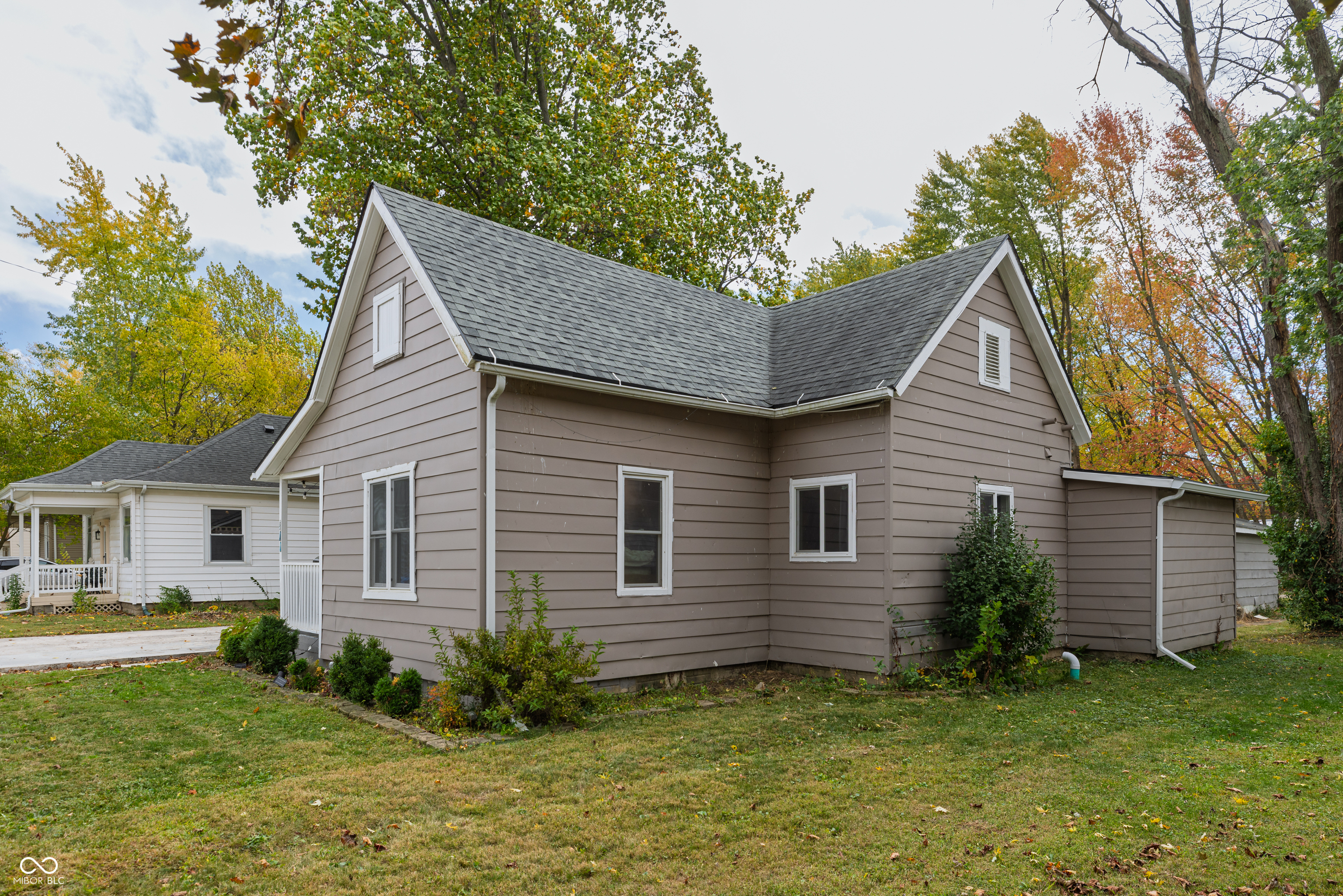 319 E Griffith Street