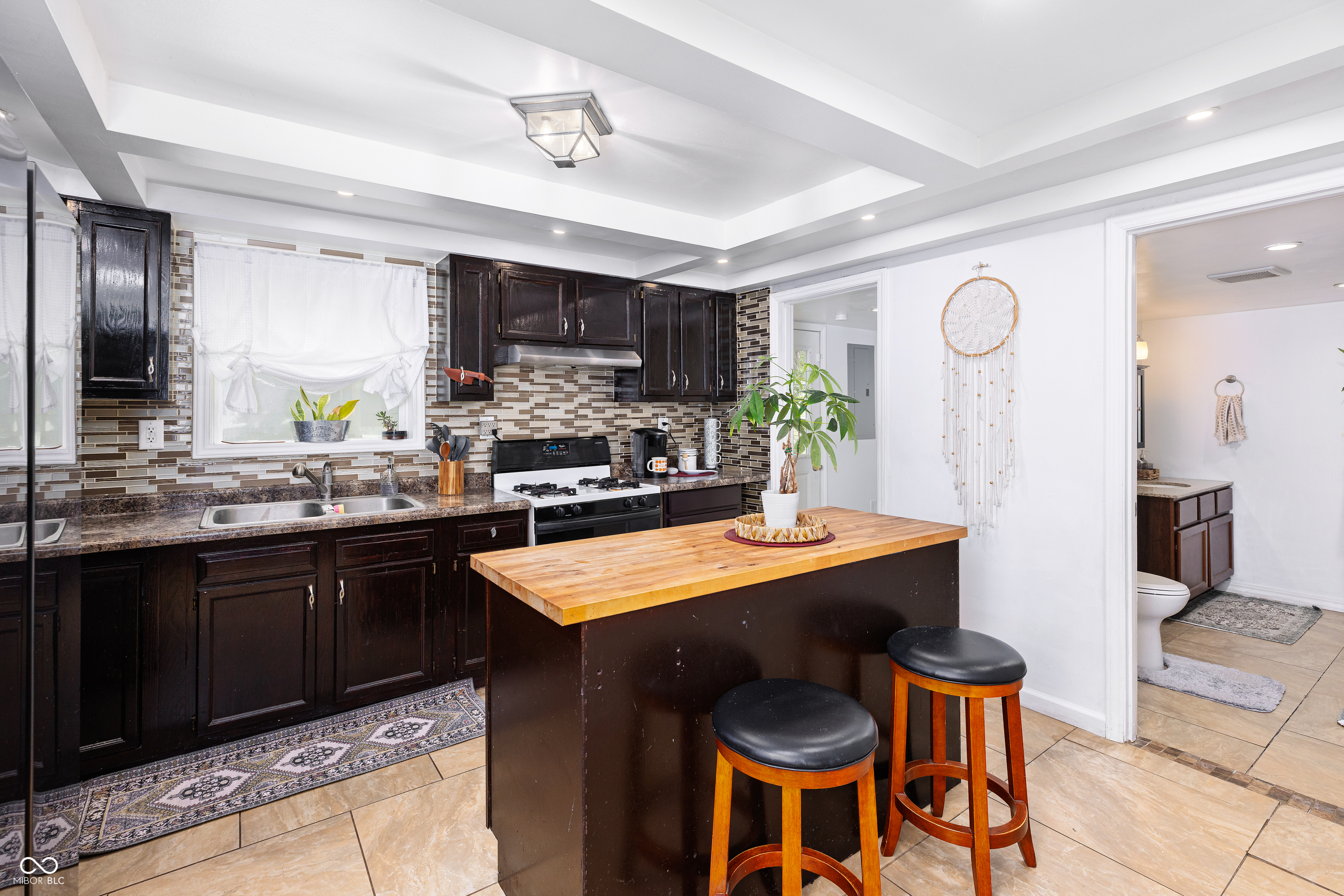 319 E Griffith Street