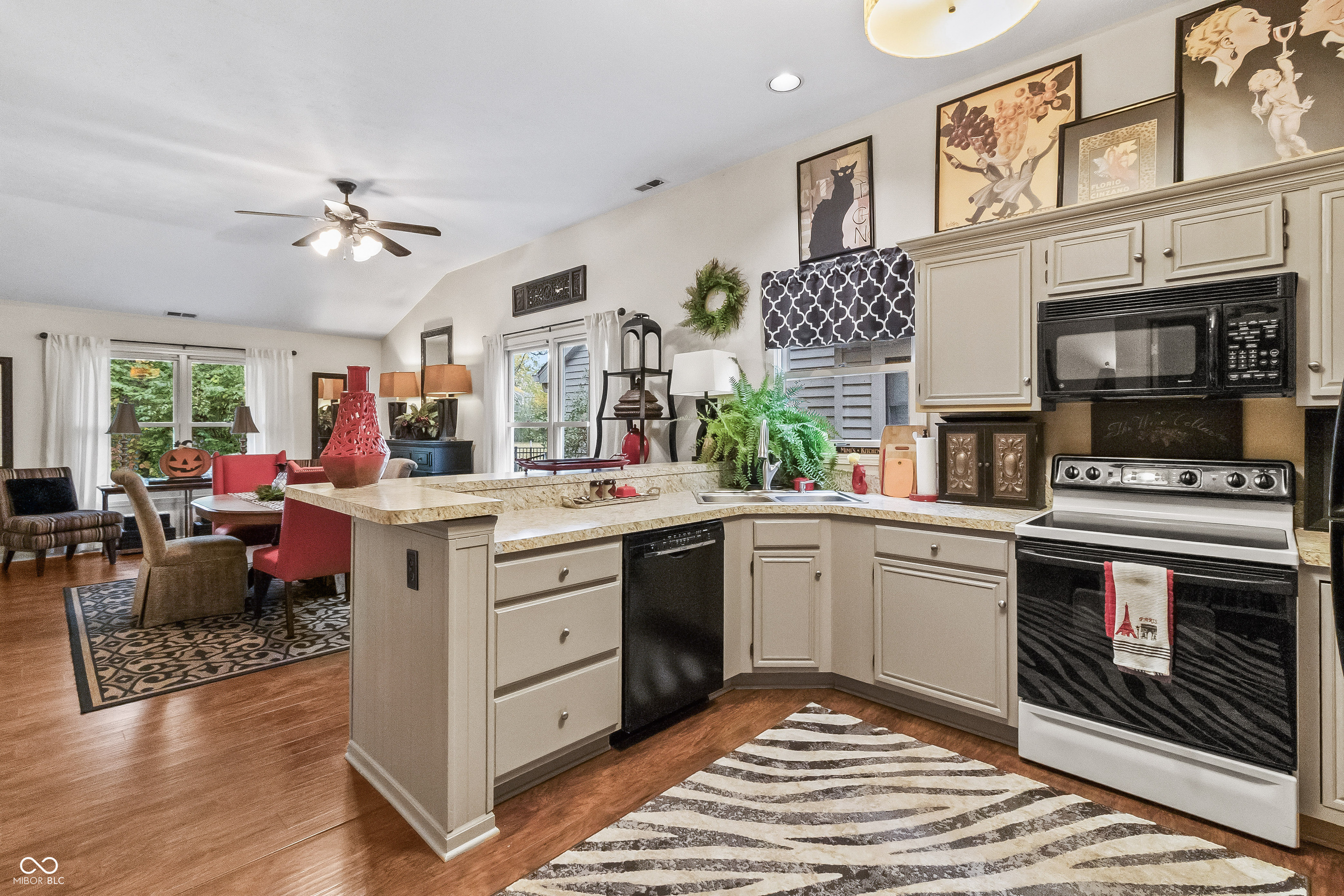 7818 Chesapeake Drive W