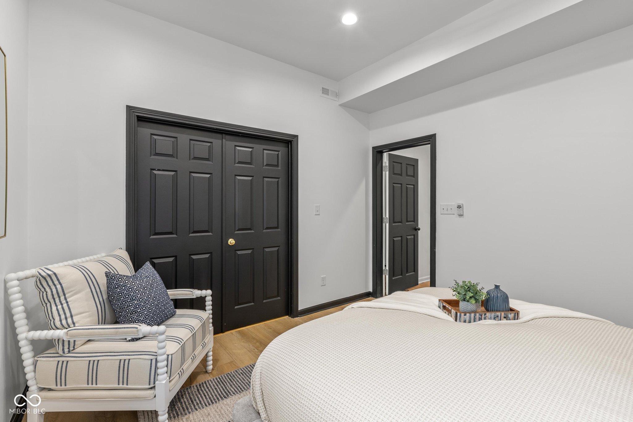 9056 Ridgecreek Drive