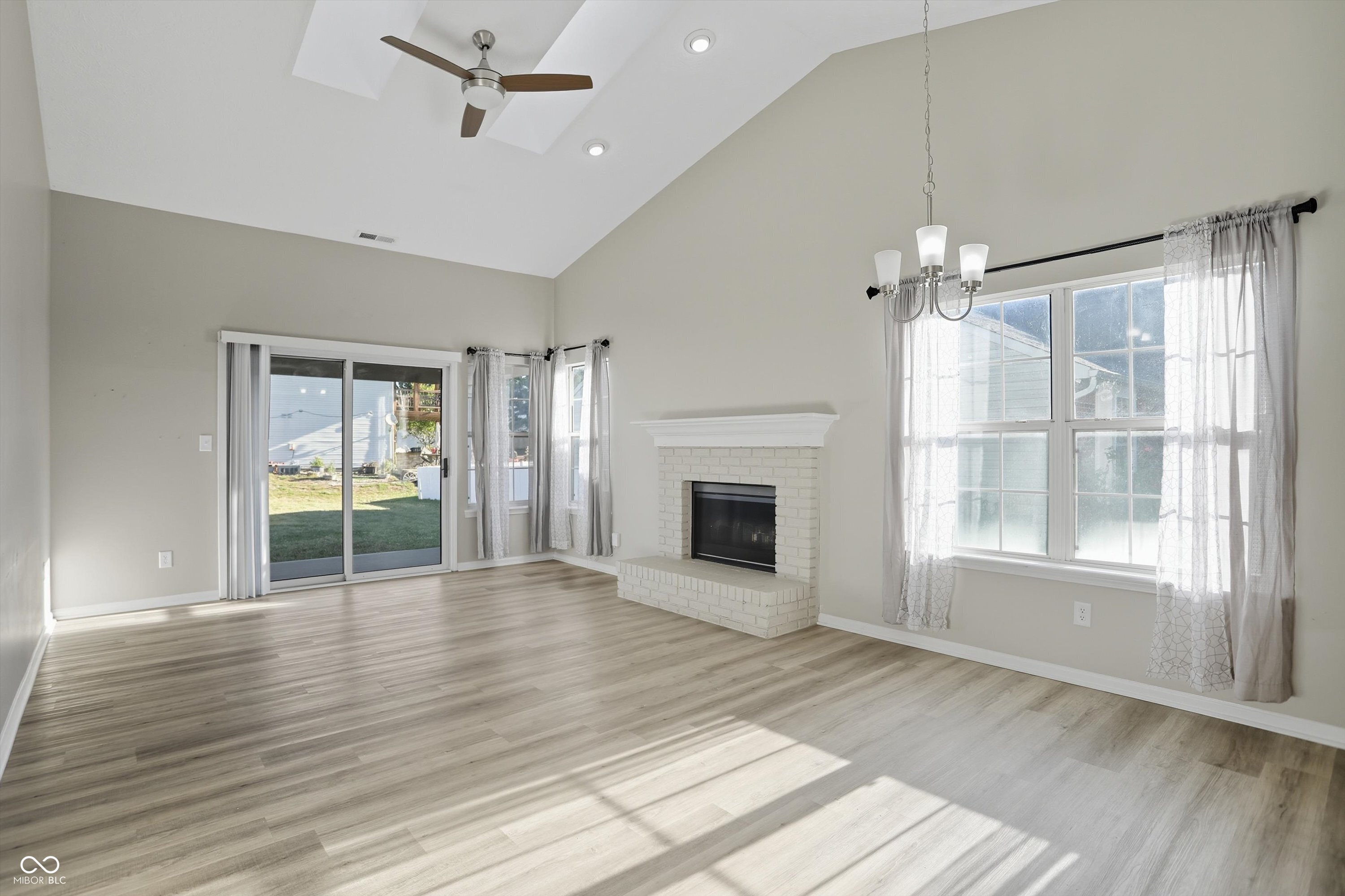 4830 Countrybrook Way