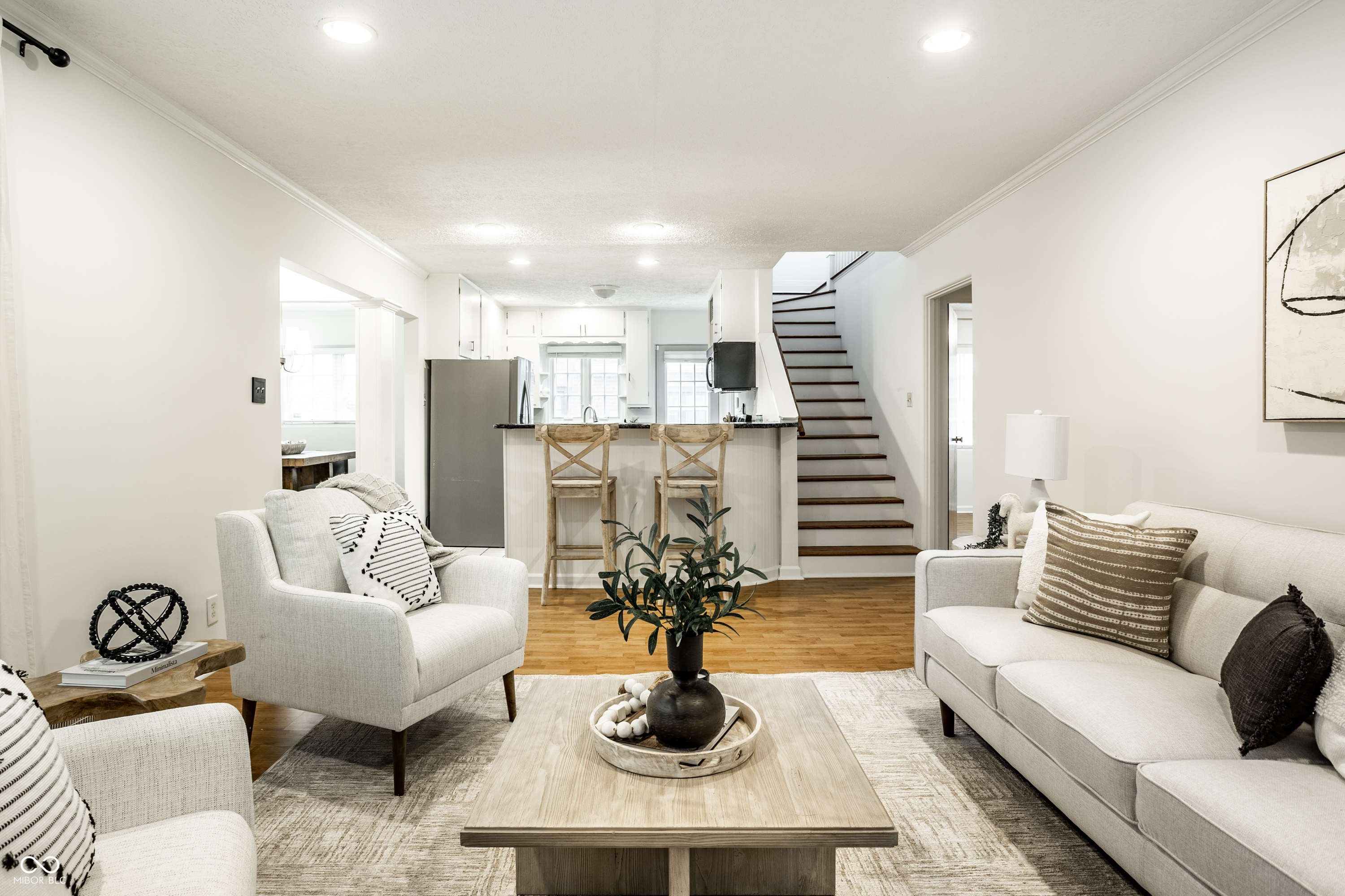 5680 N Delaware Street