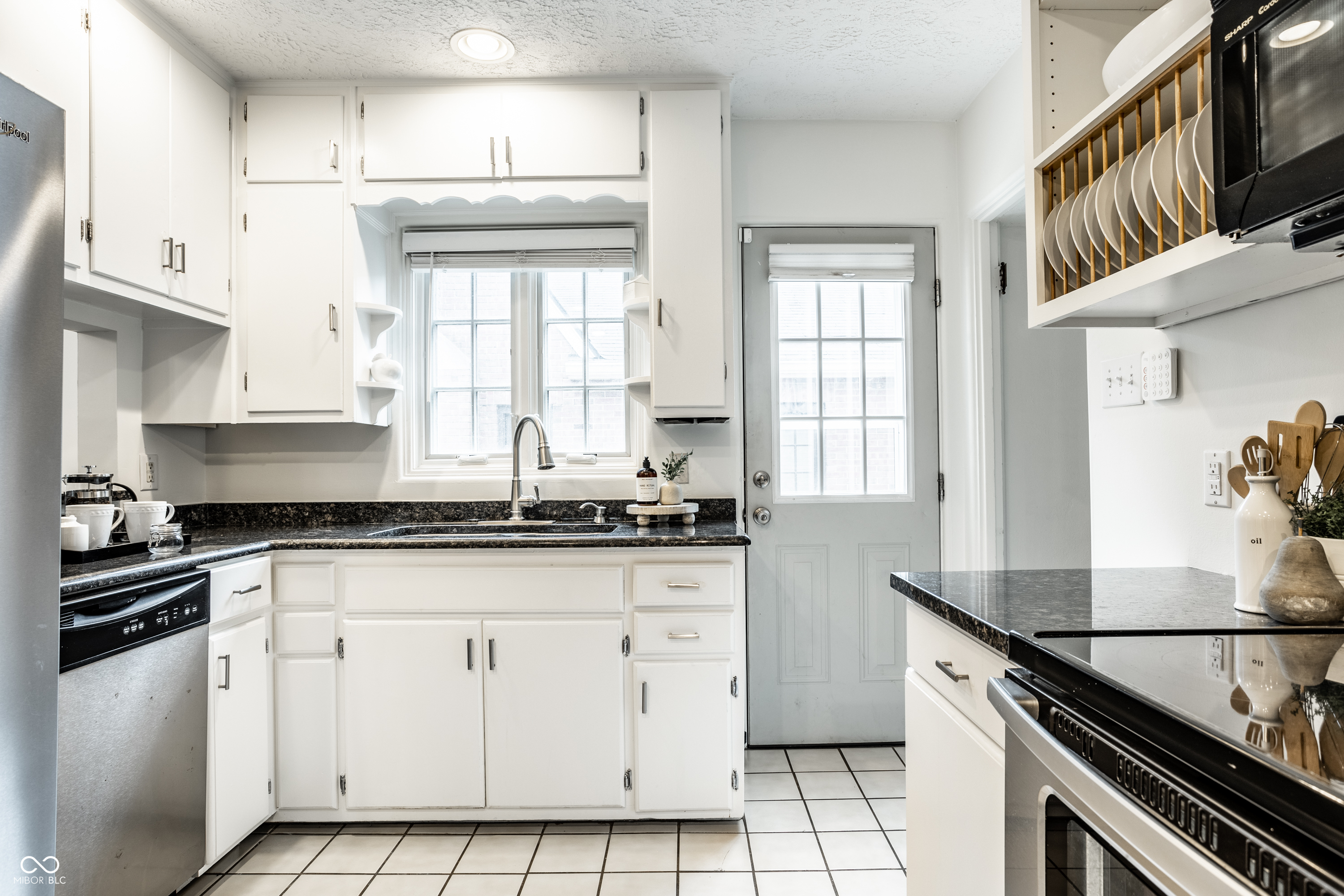 5680 N Delaware Street