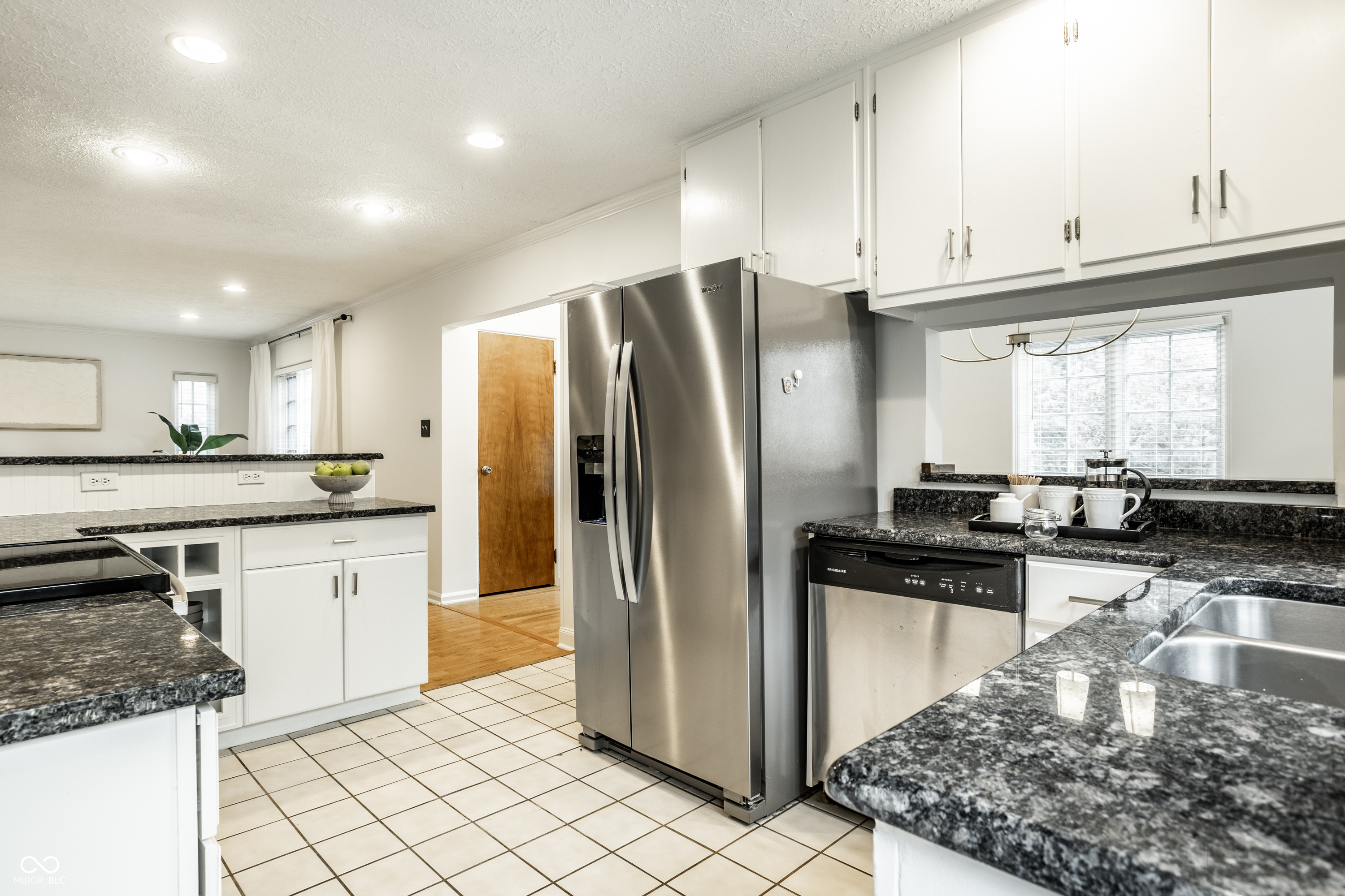 5680 N Delaware Street