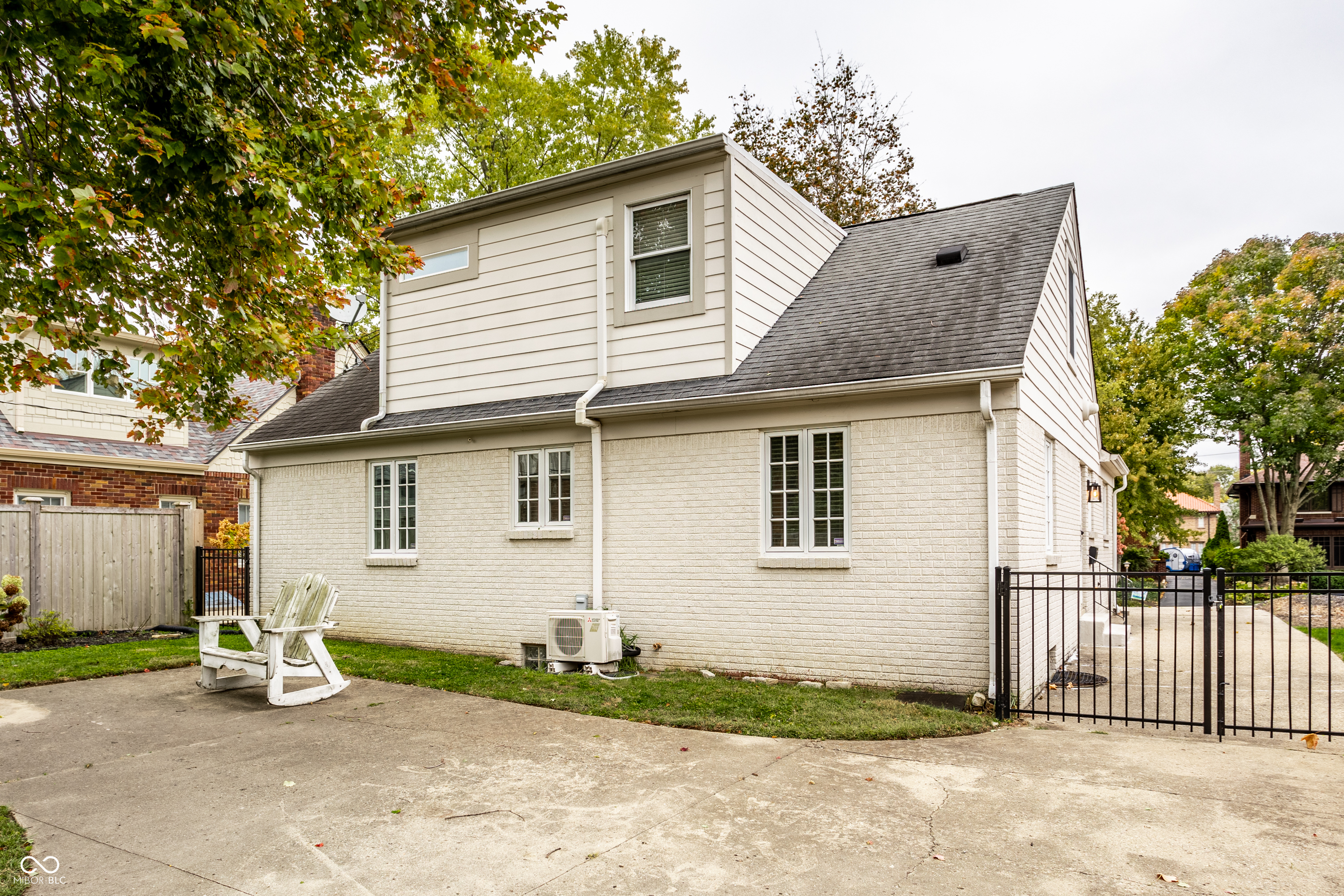 5680 N Delaware Street