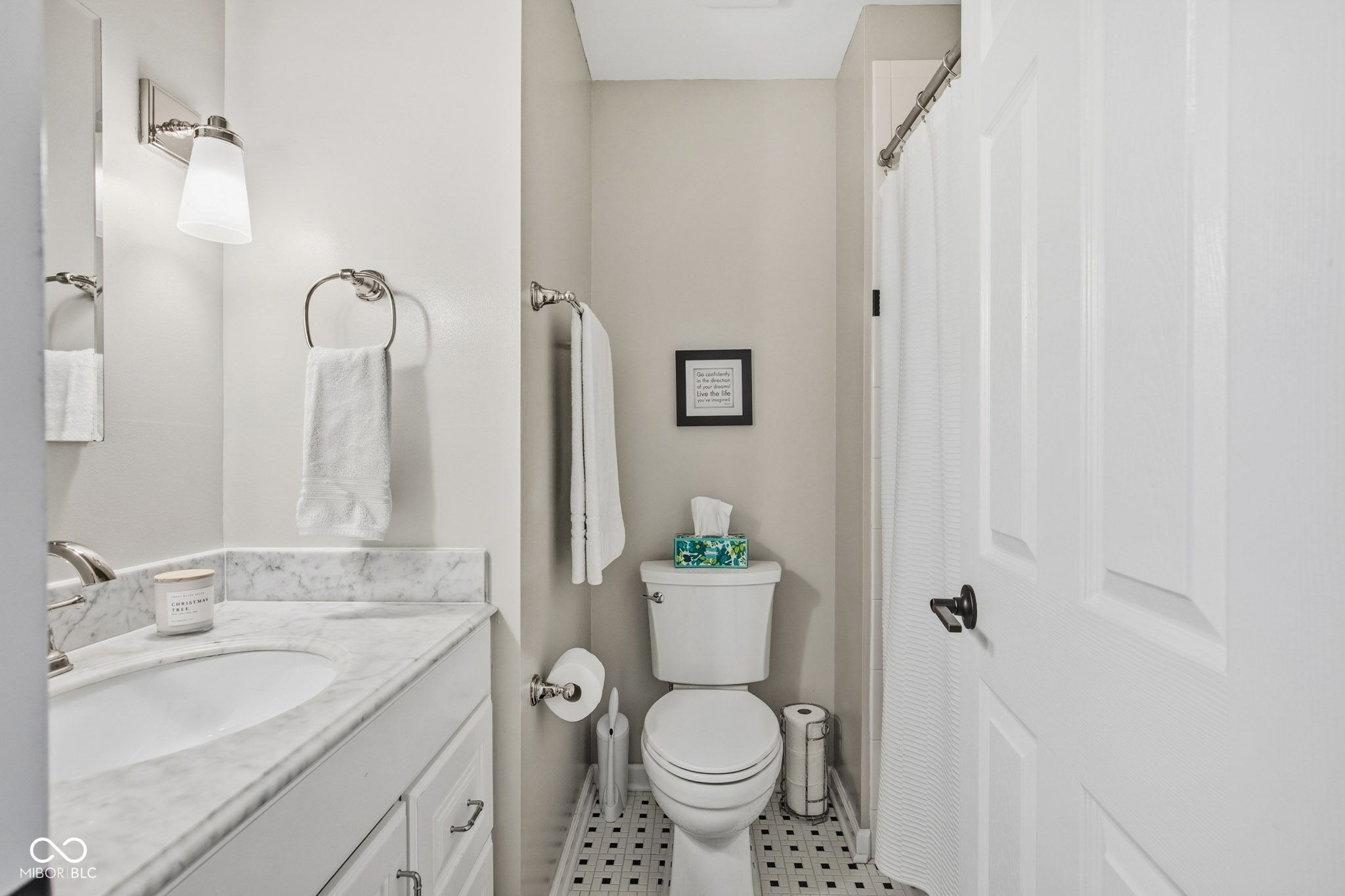 8607 N Washington Boulevard