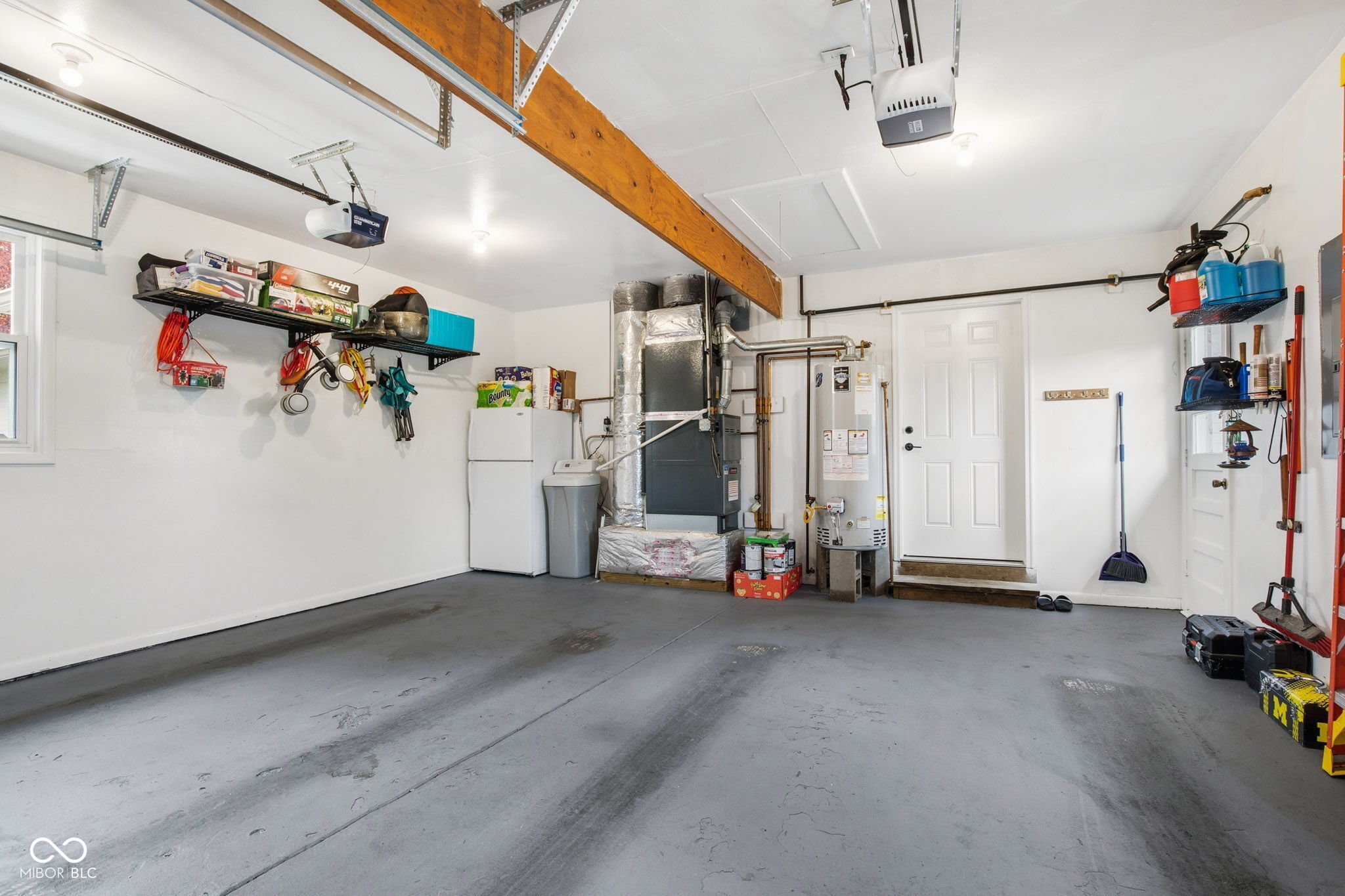 8607 N Washington Boulevard