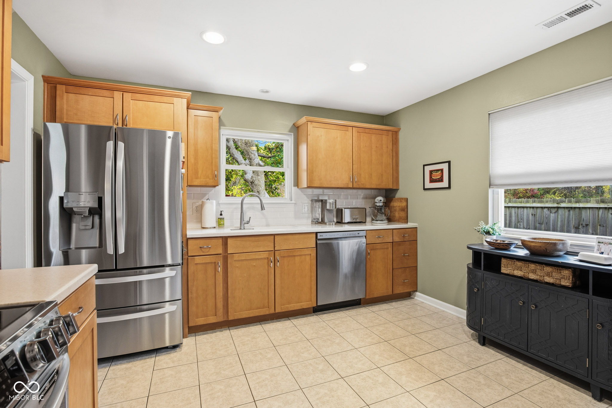 8607 N Washington Boulevard