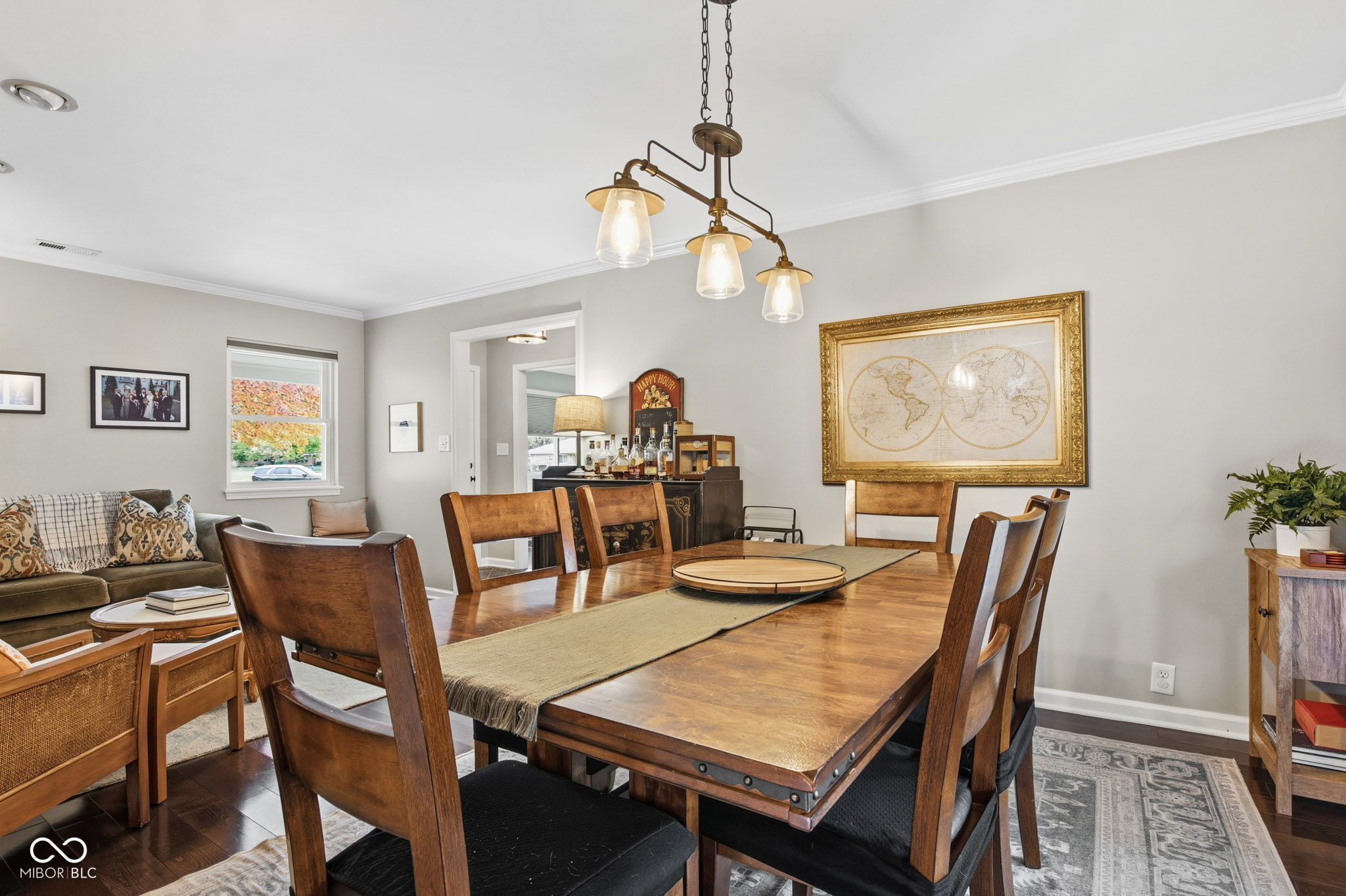 8607 N Washington Boulevard