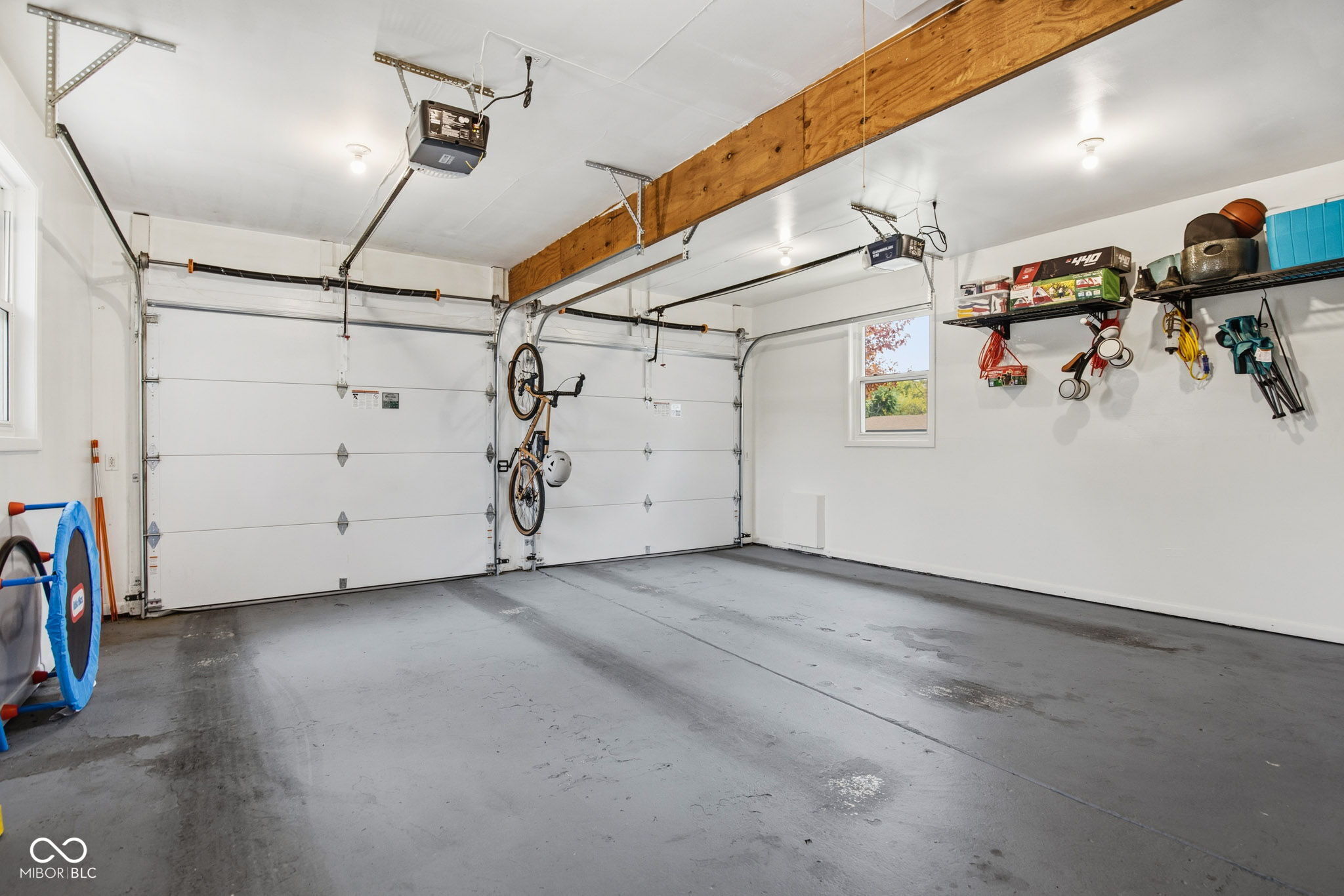 8607 N Washington Boulevard