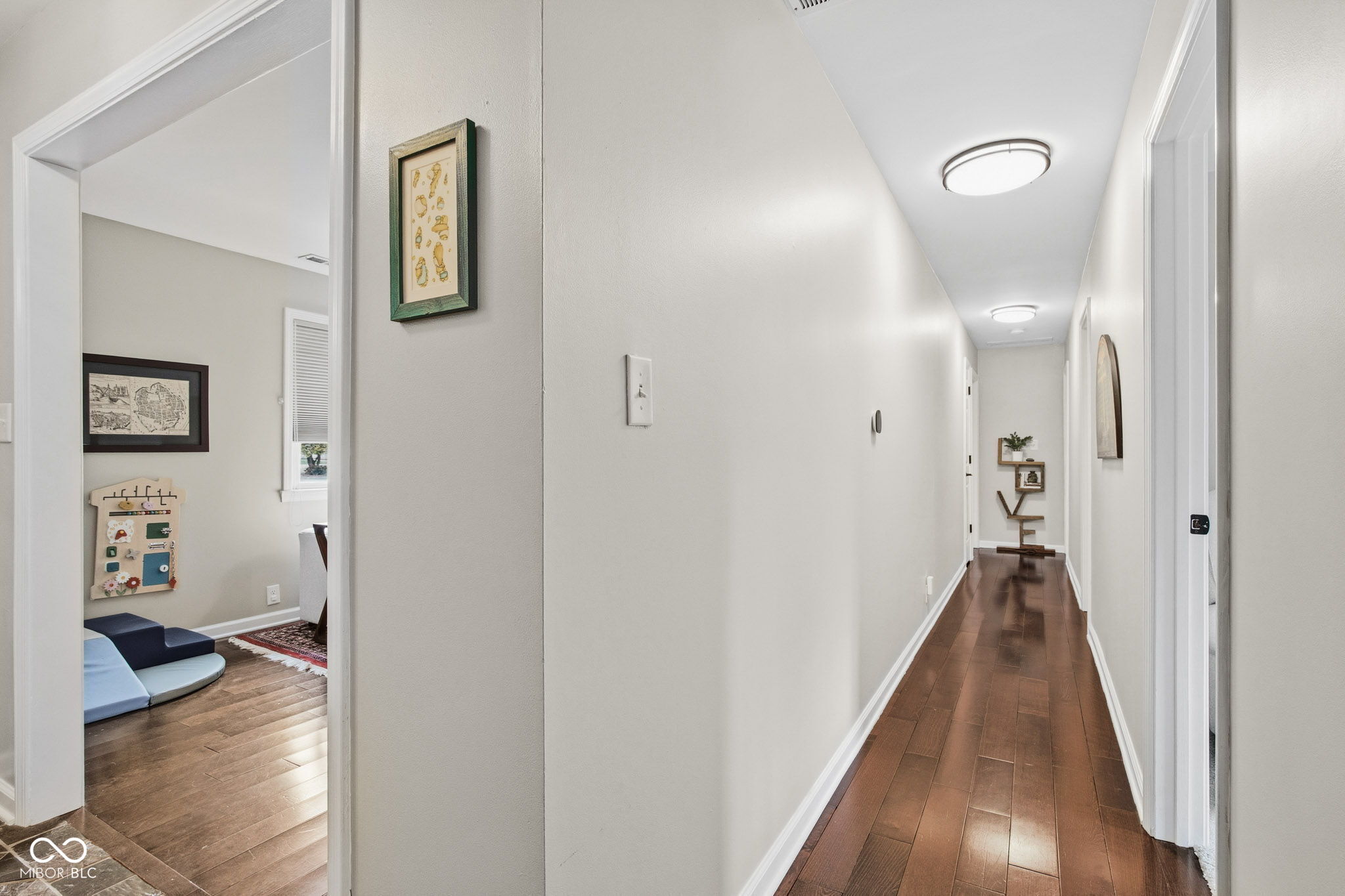 8607 N Washington Boulevard