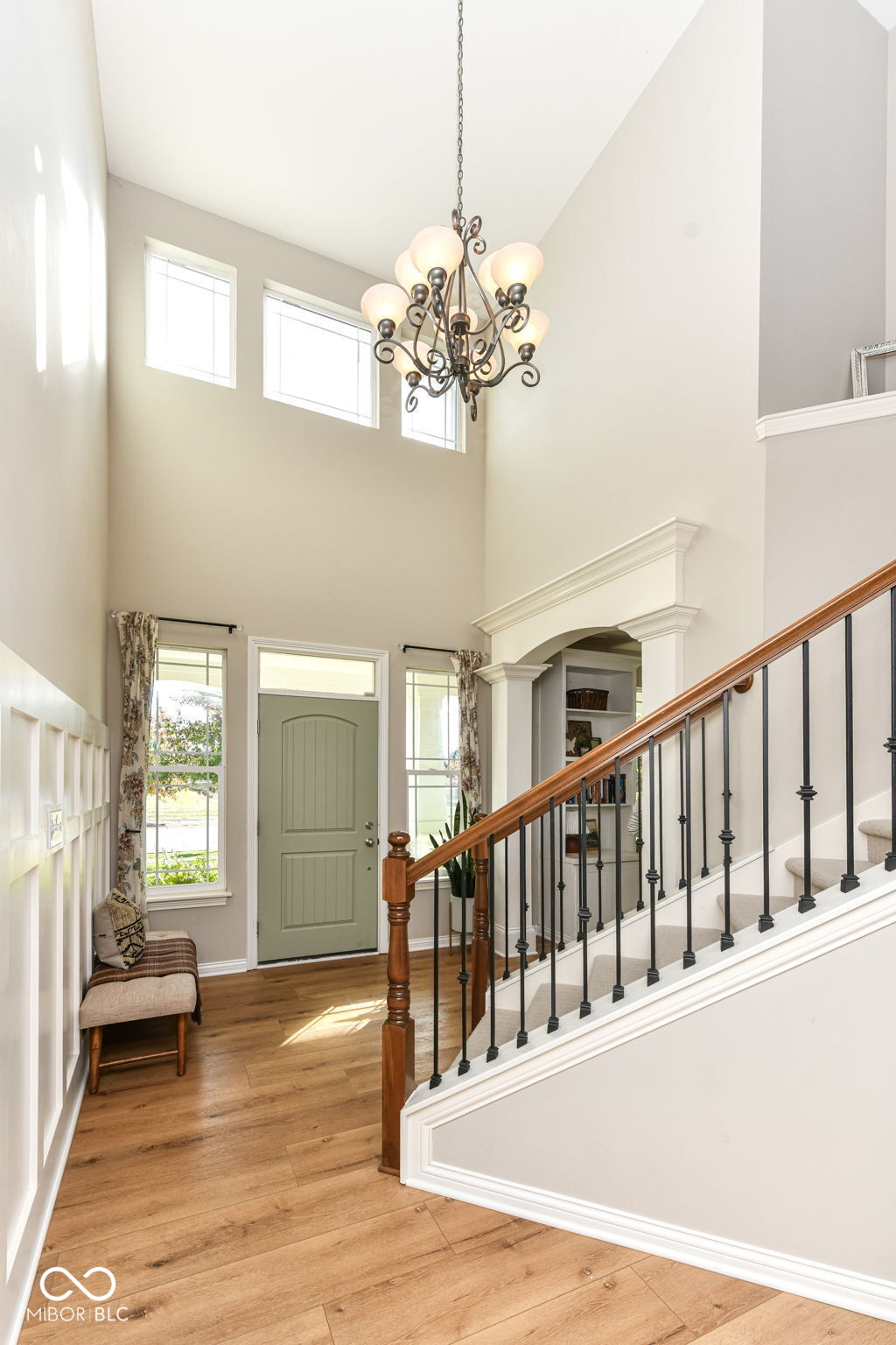 11046 Chapel Park Drive N