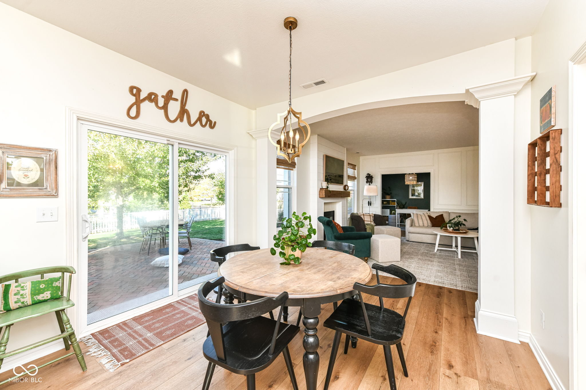 11046 Chapel Park Drive N