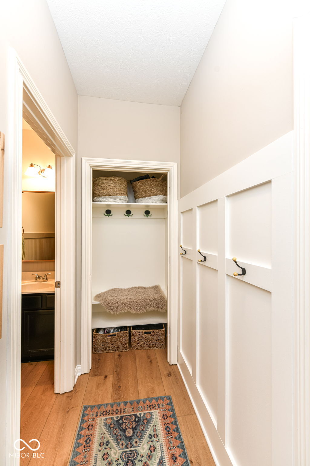 11046 Chapel Park Drive N