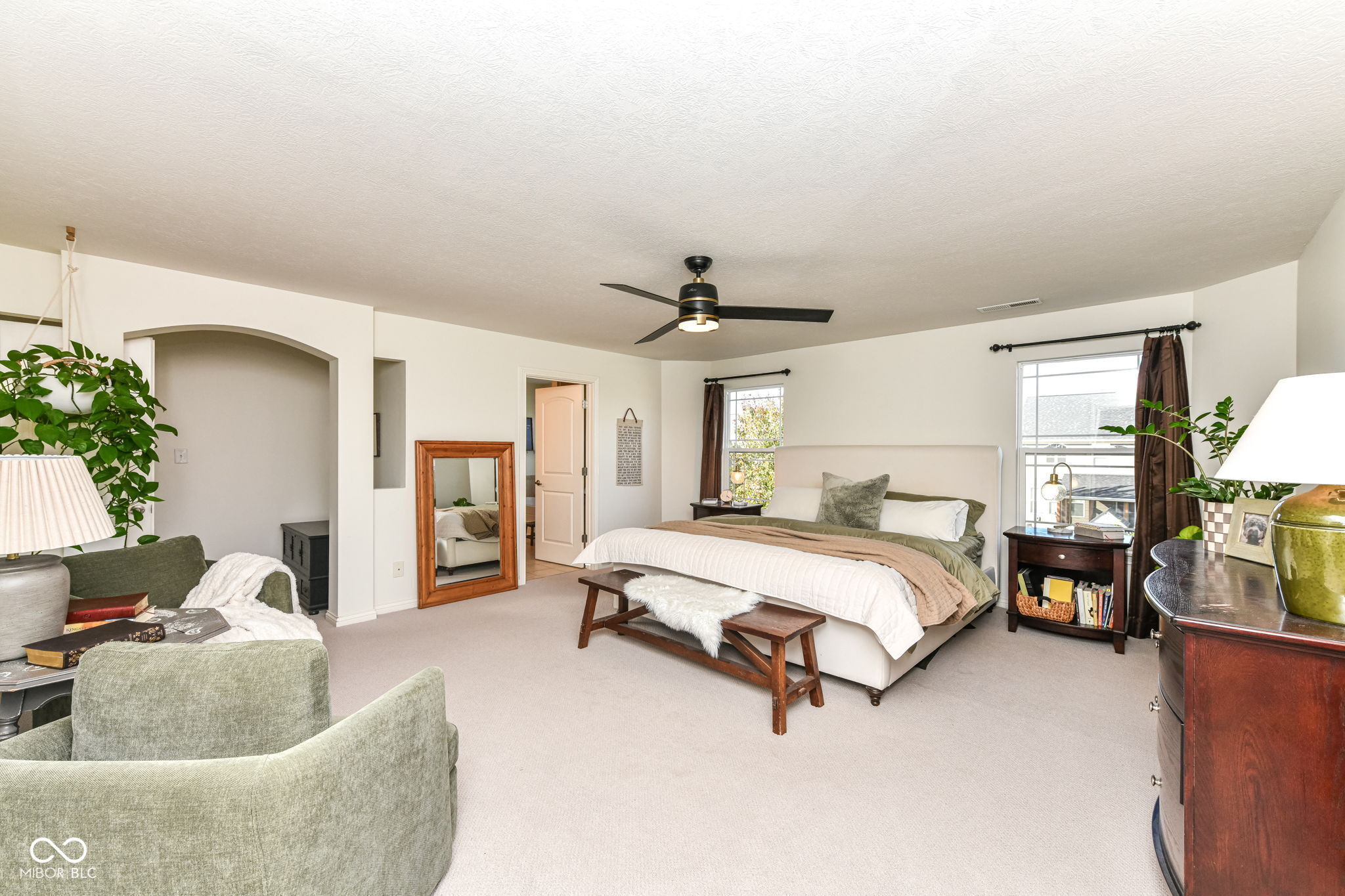 11046 Chapel Park Drive N