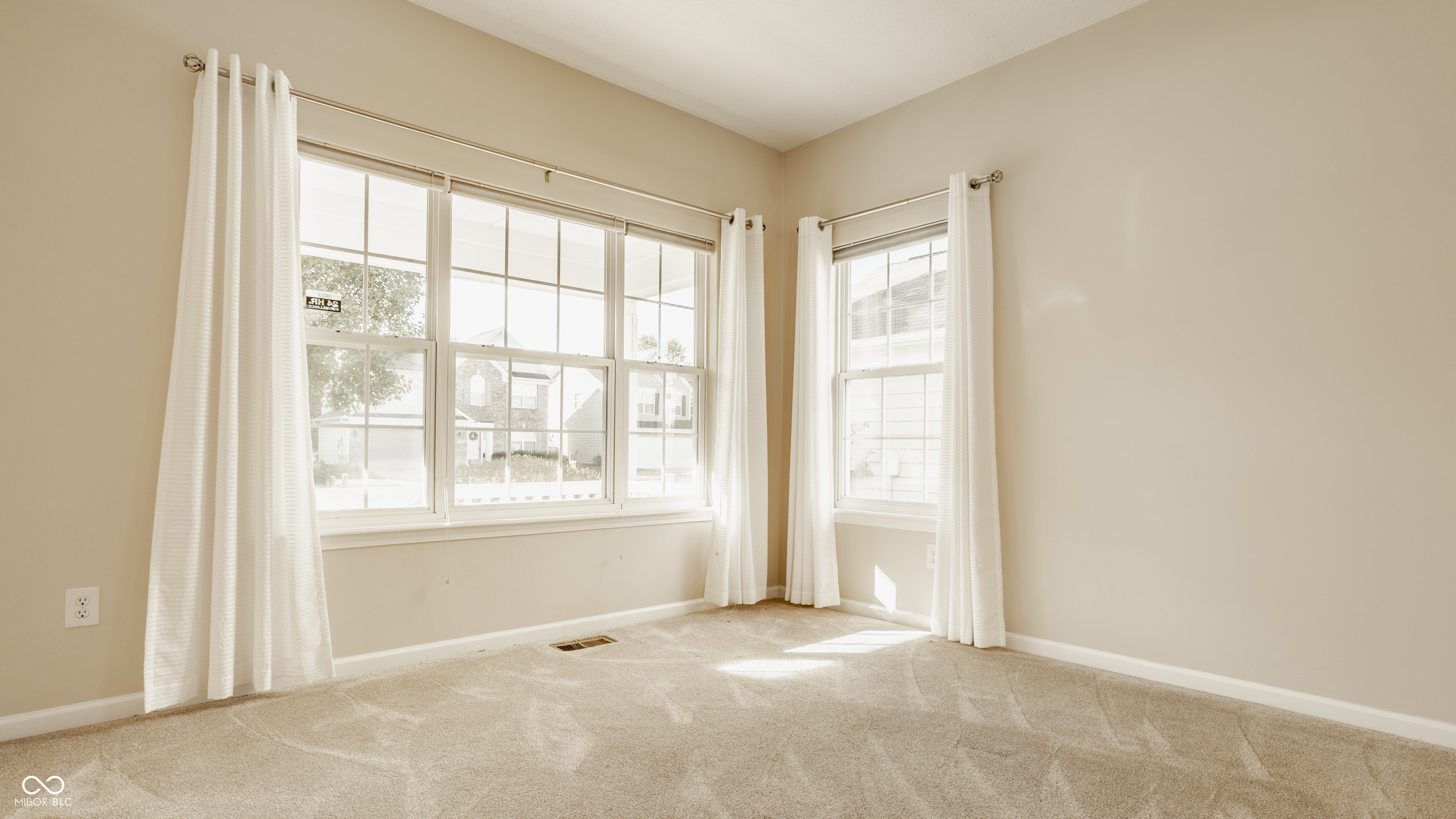 3550 Burlingame Boulevard