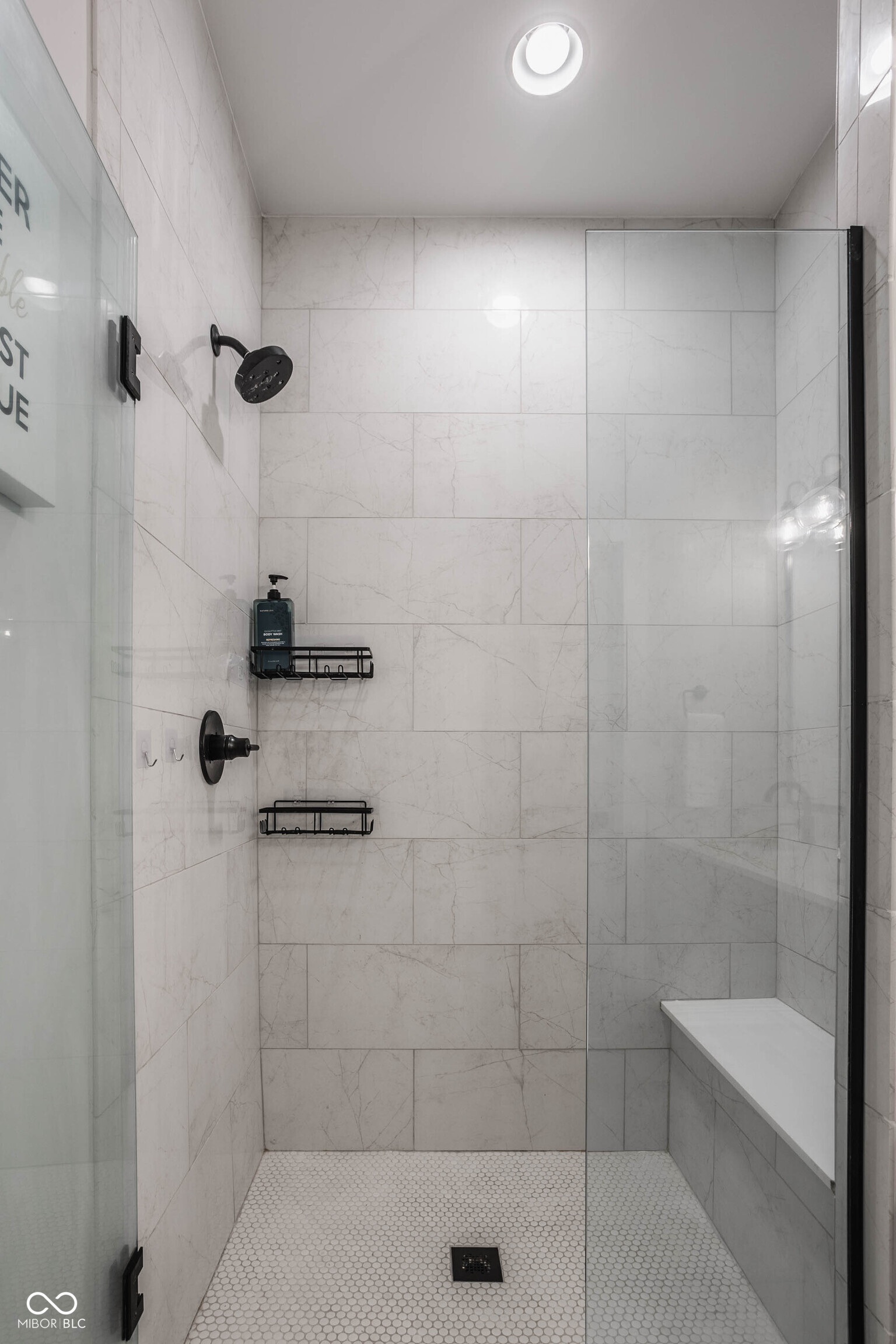 1561 N College Avenue