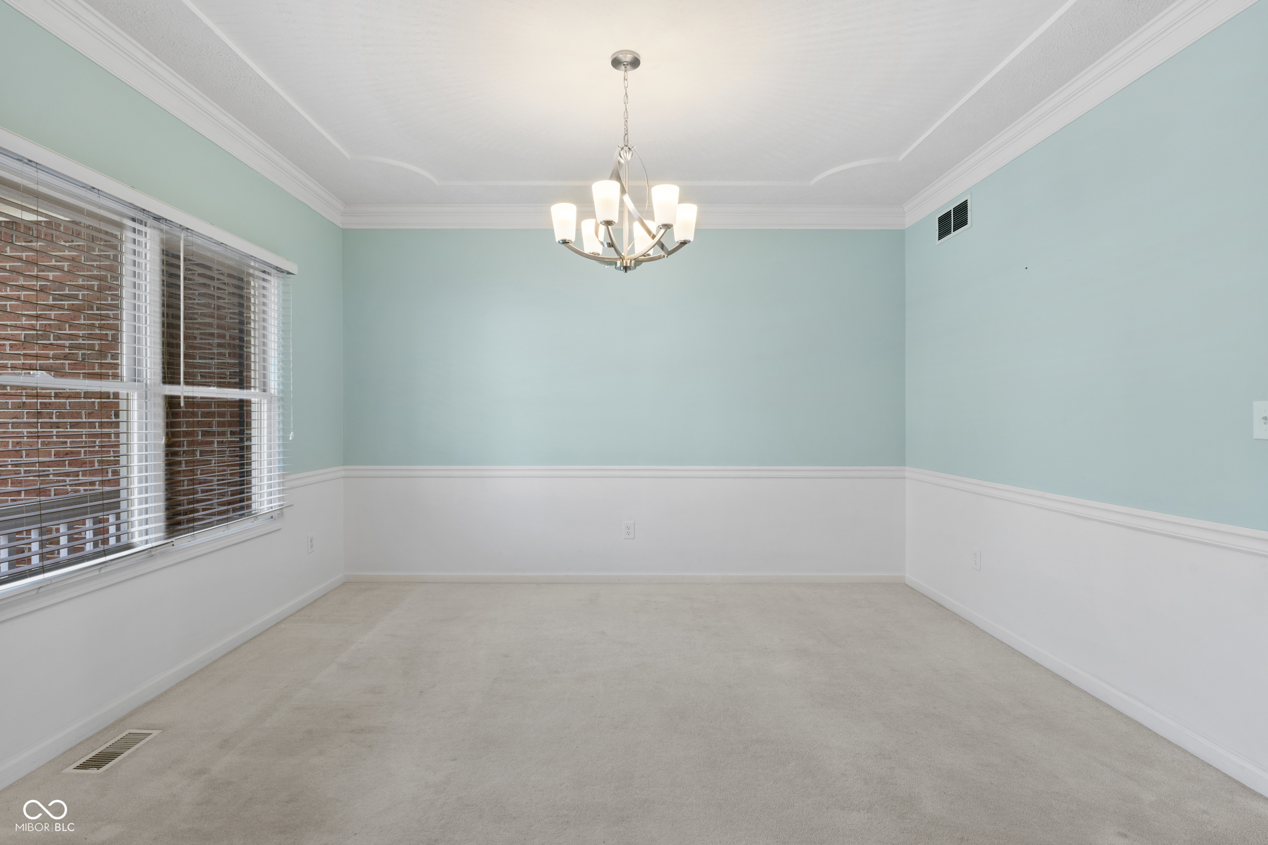 18487 Oriental Oak Court