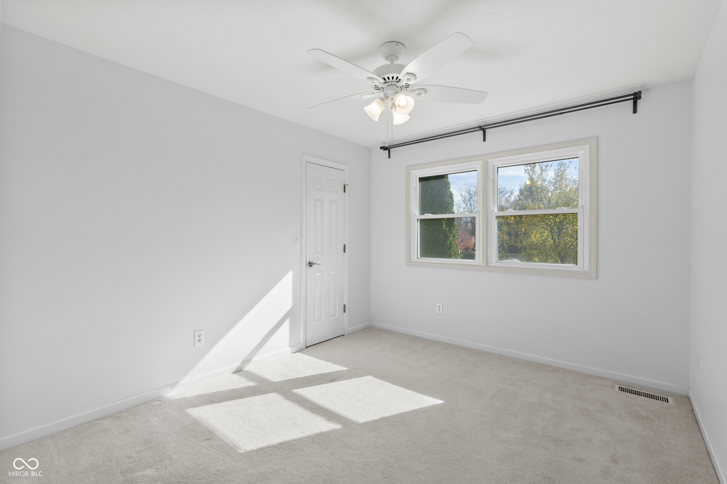 18487 Oriental Oak Court