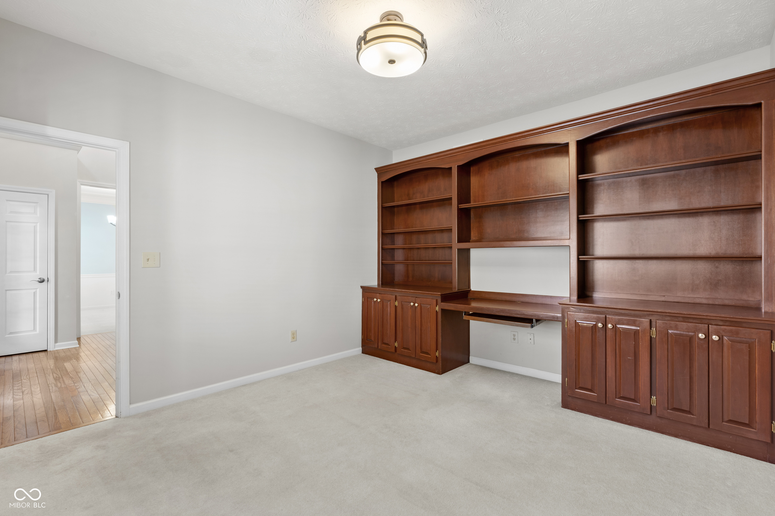 18487 Oriental Oak Court