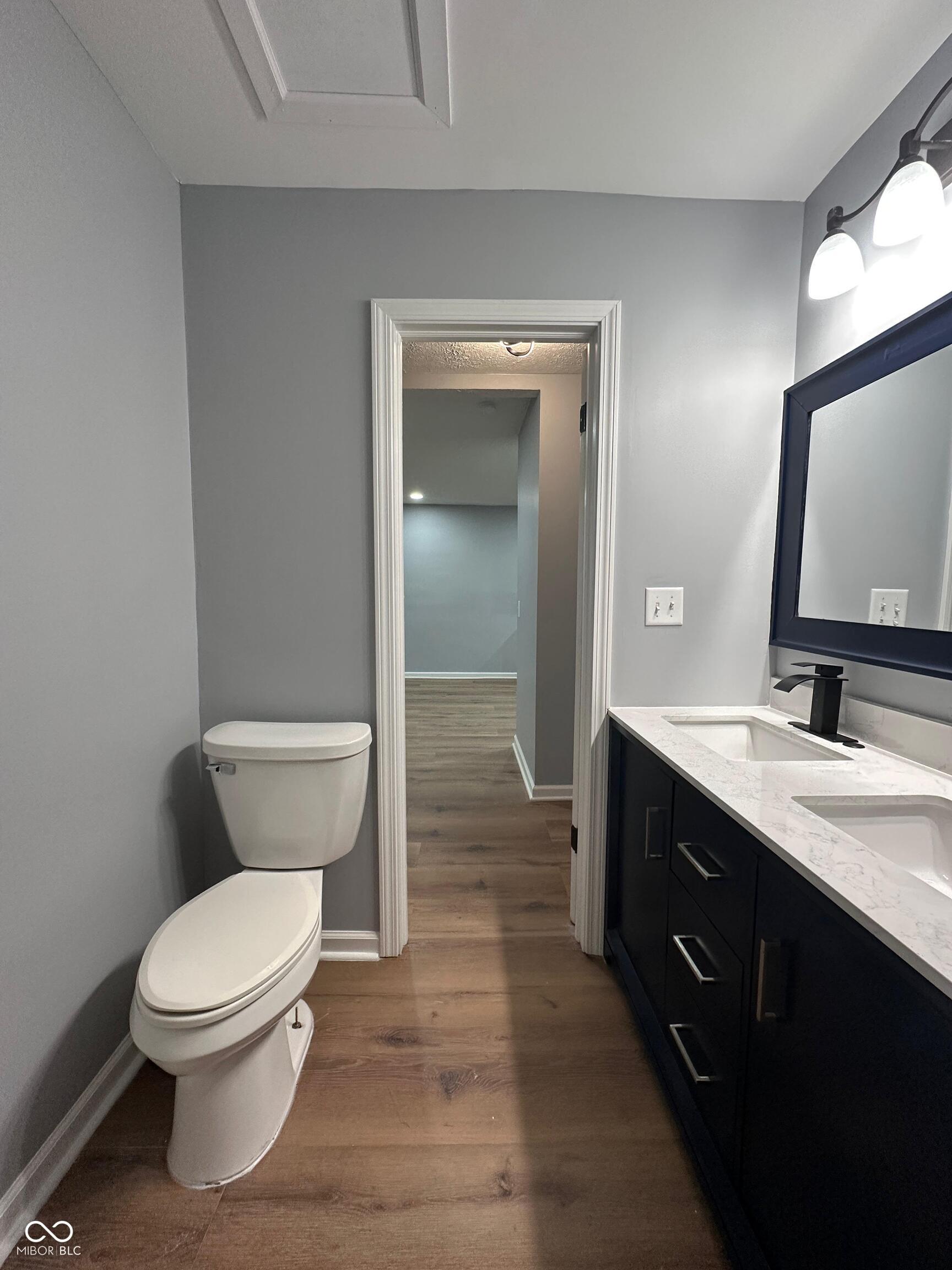 1124 S Lockburn Street