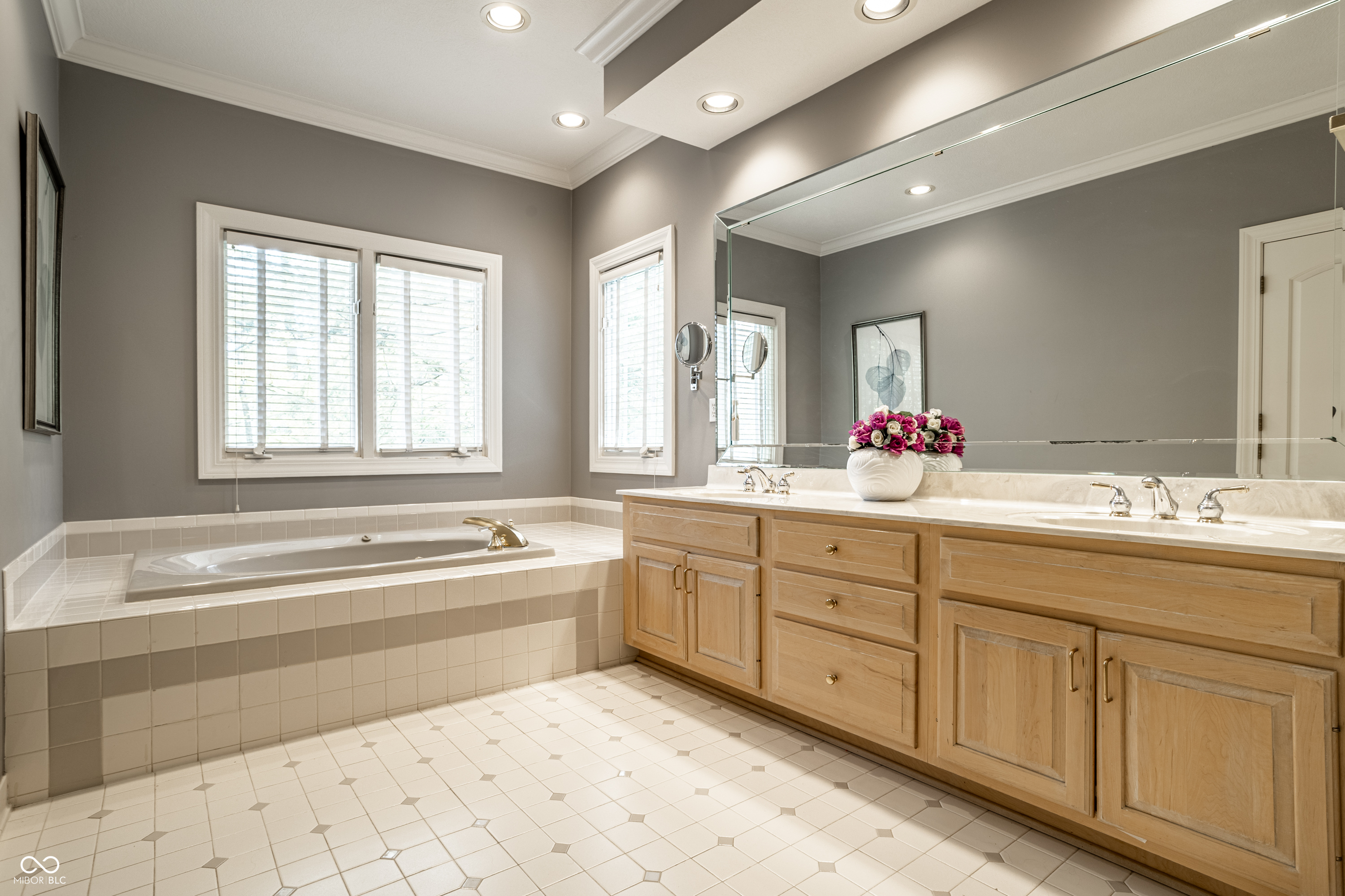 3316 Walnut Creek Drive N