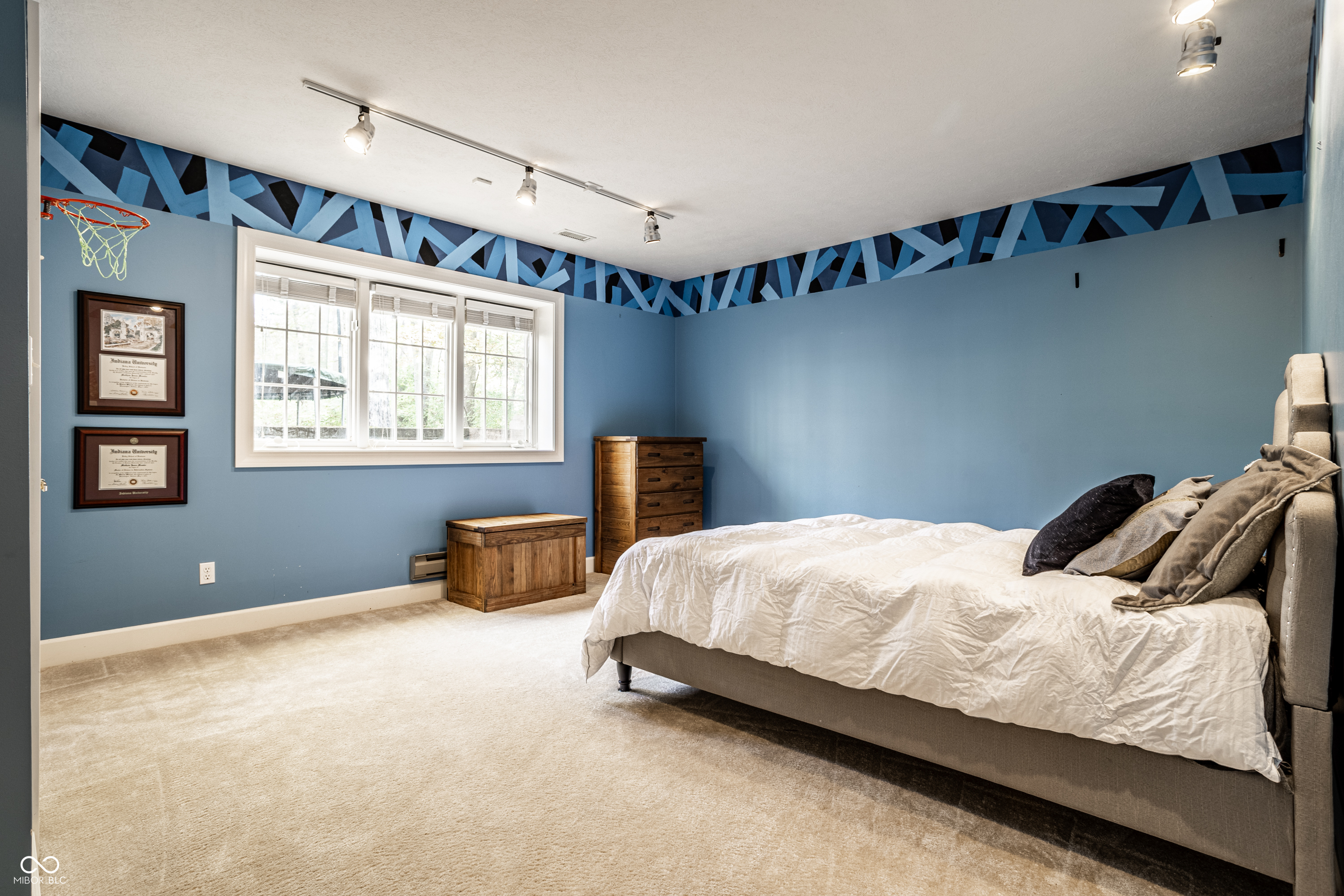 3316 Walnut Creek Drive N