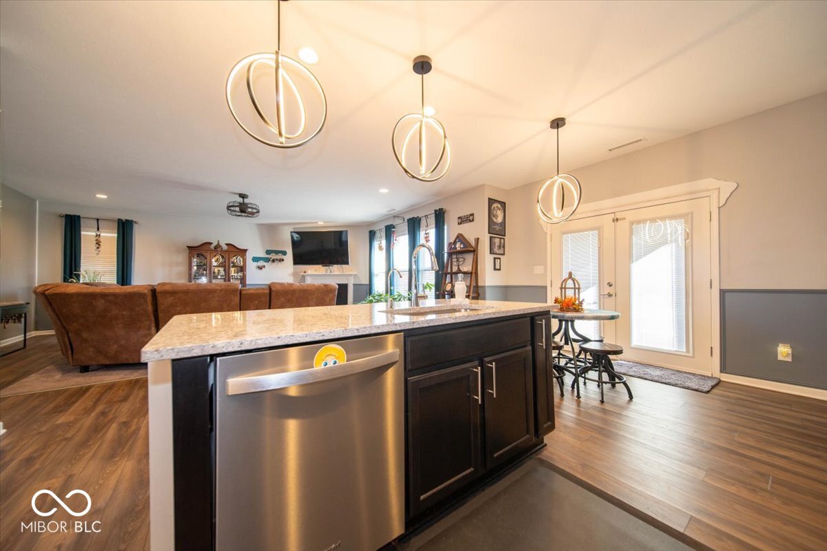 19460 Scofield Ridge Boulevard