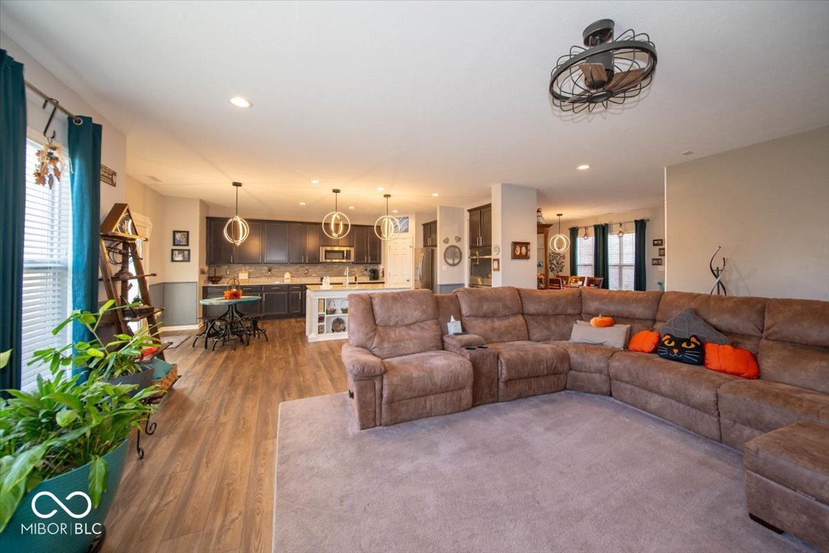 19460 Scofield Ridge Boulevard