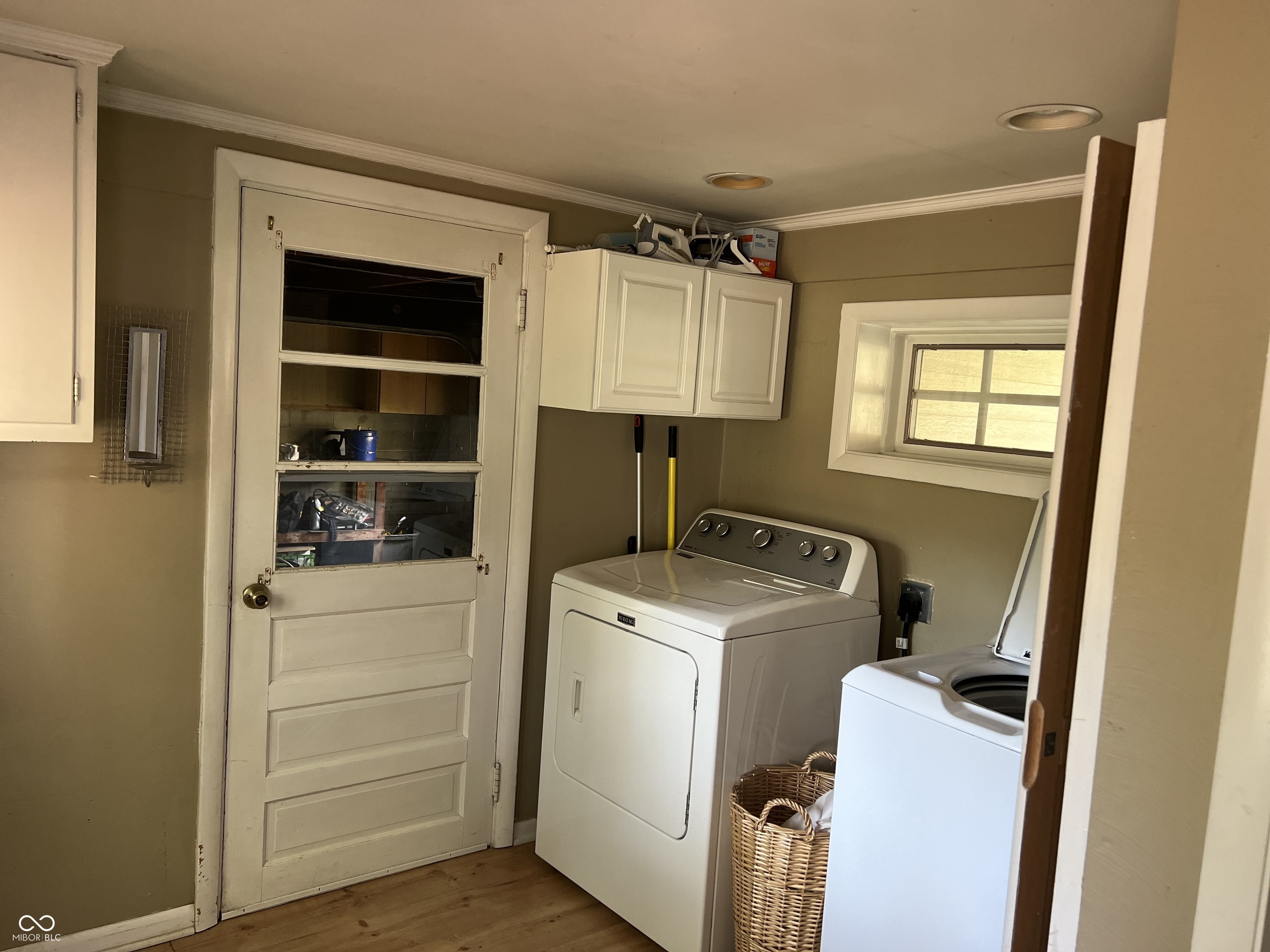 10187 N College Avenue