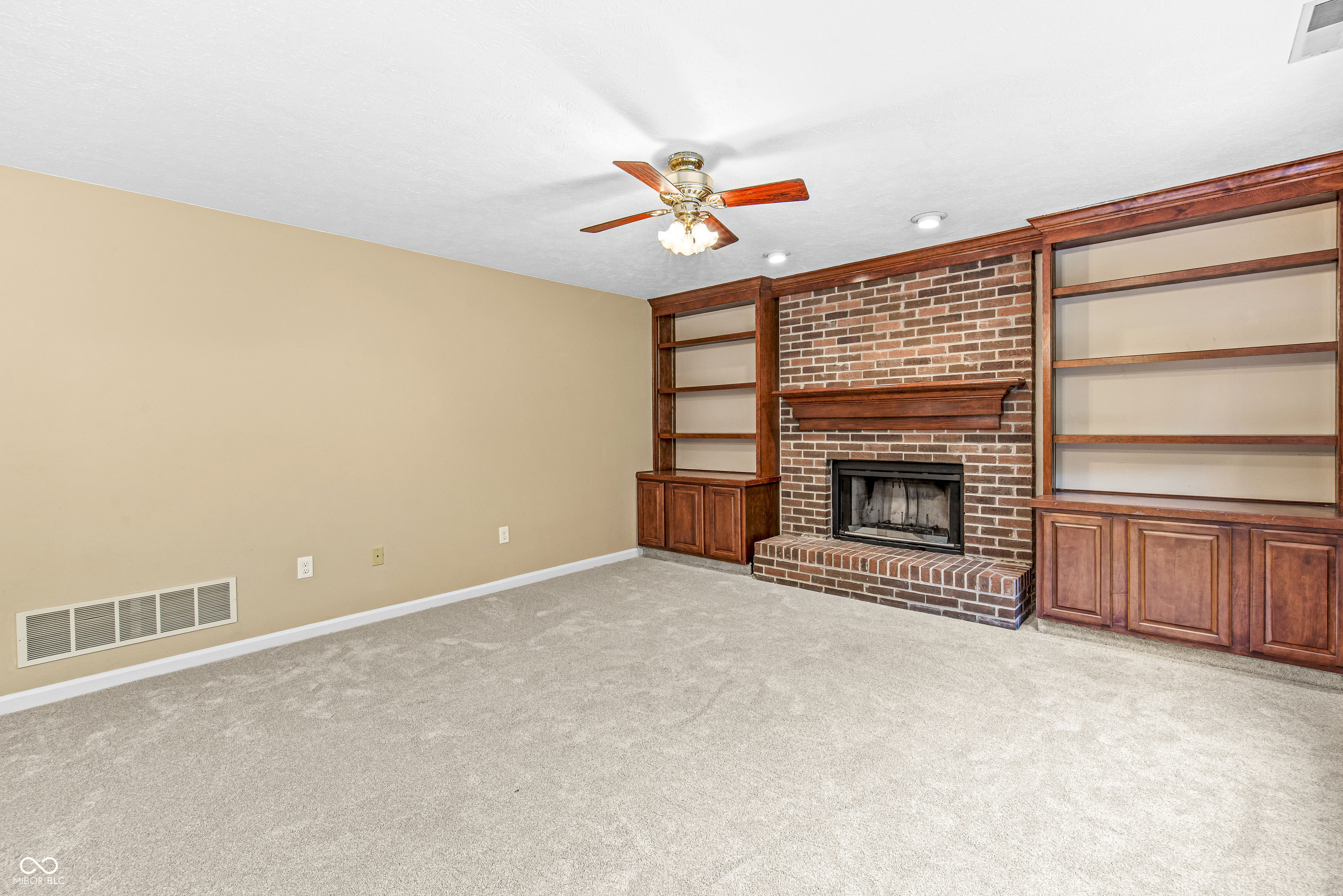 6369 Stonecreek Drive