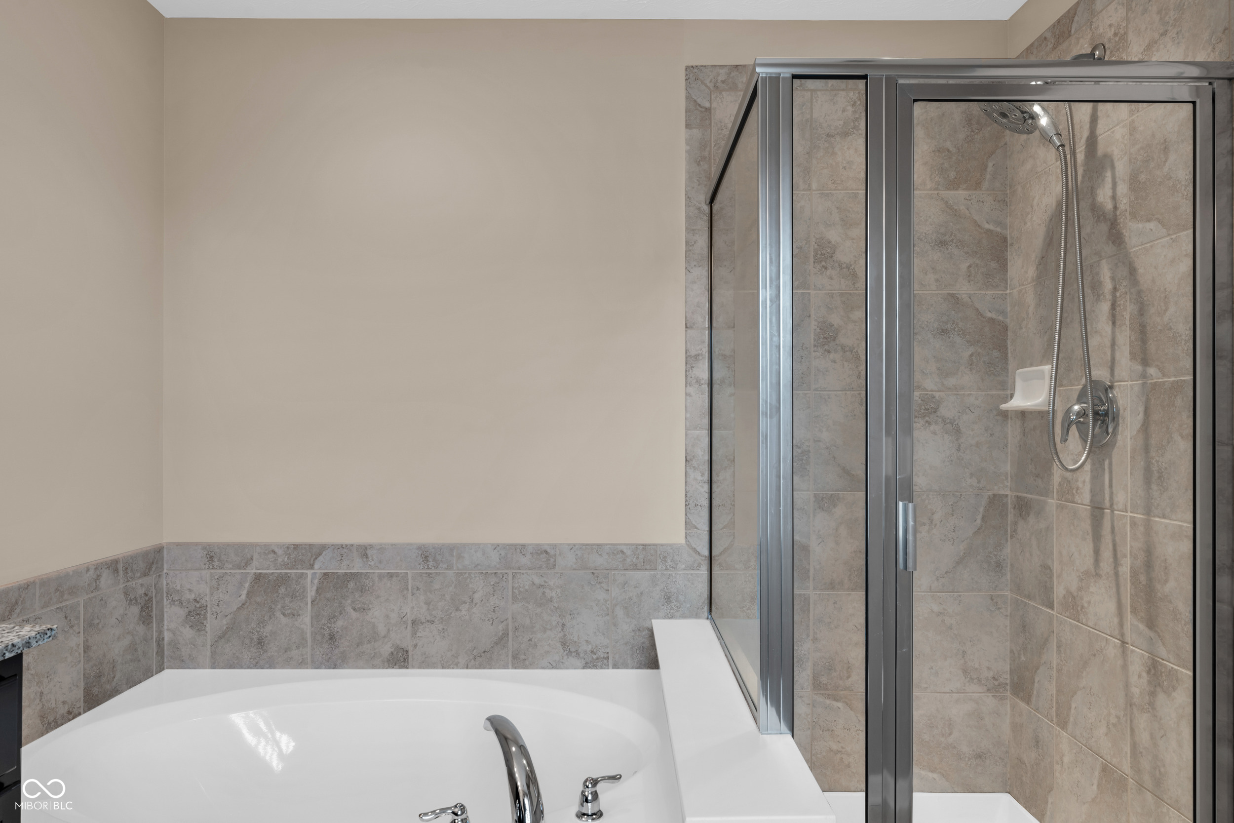 2627 Congress Street