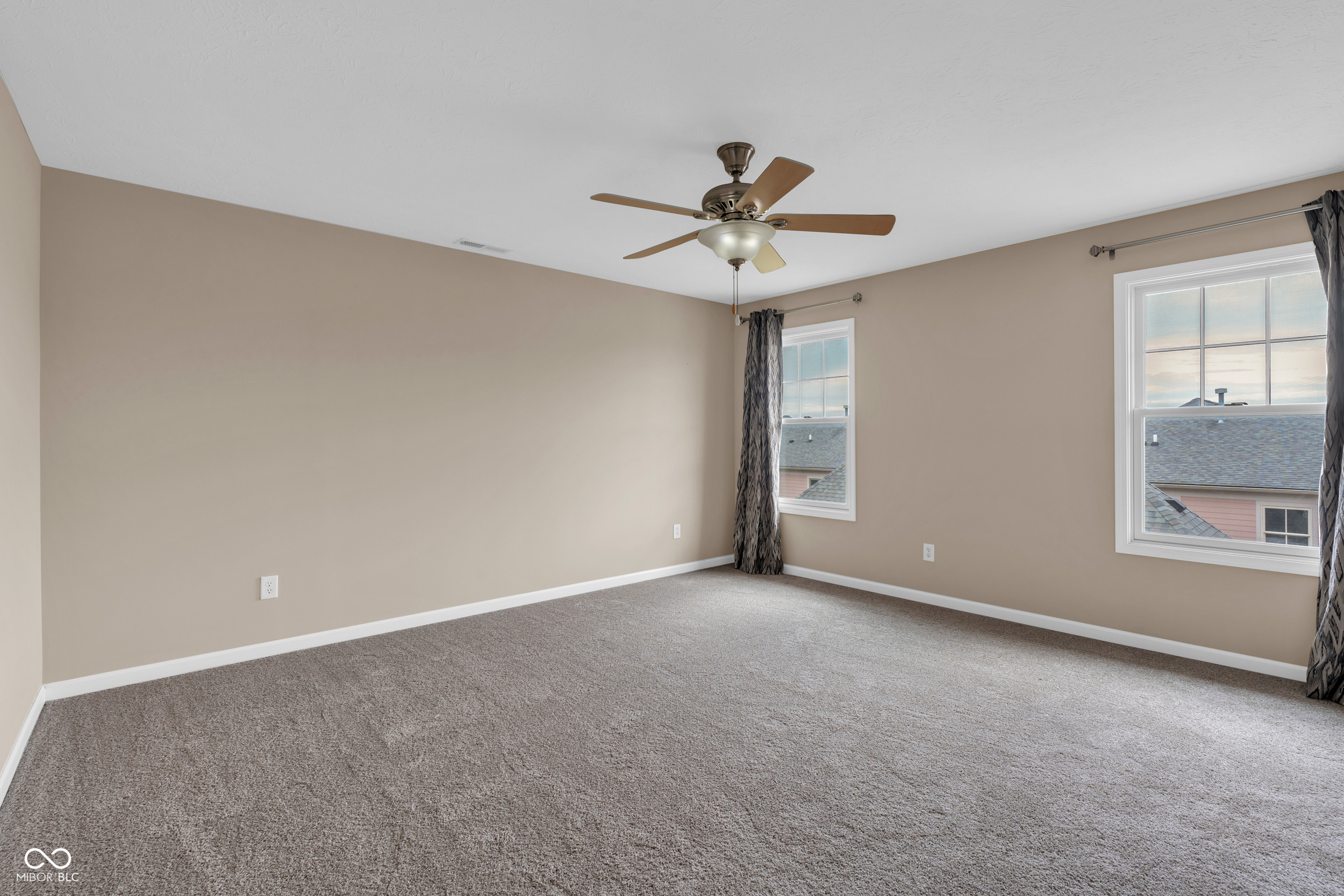 2627 Congress Street