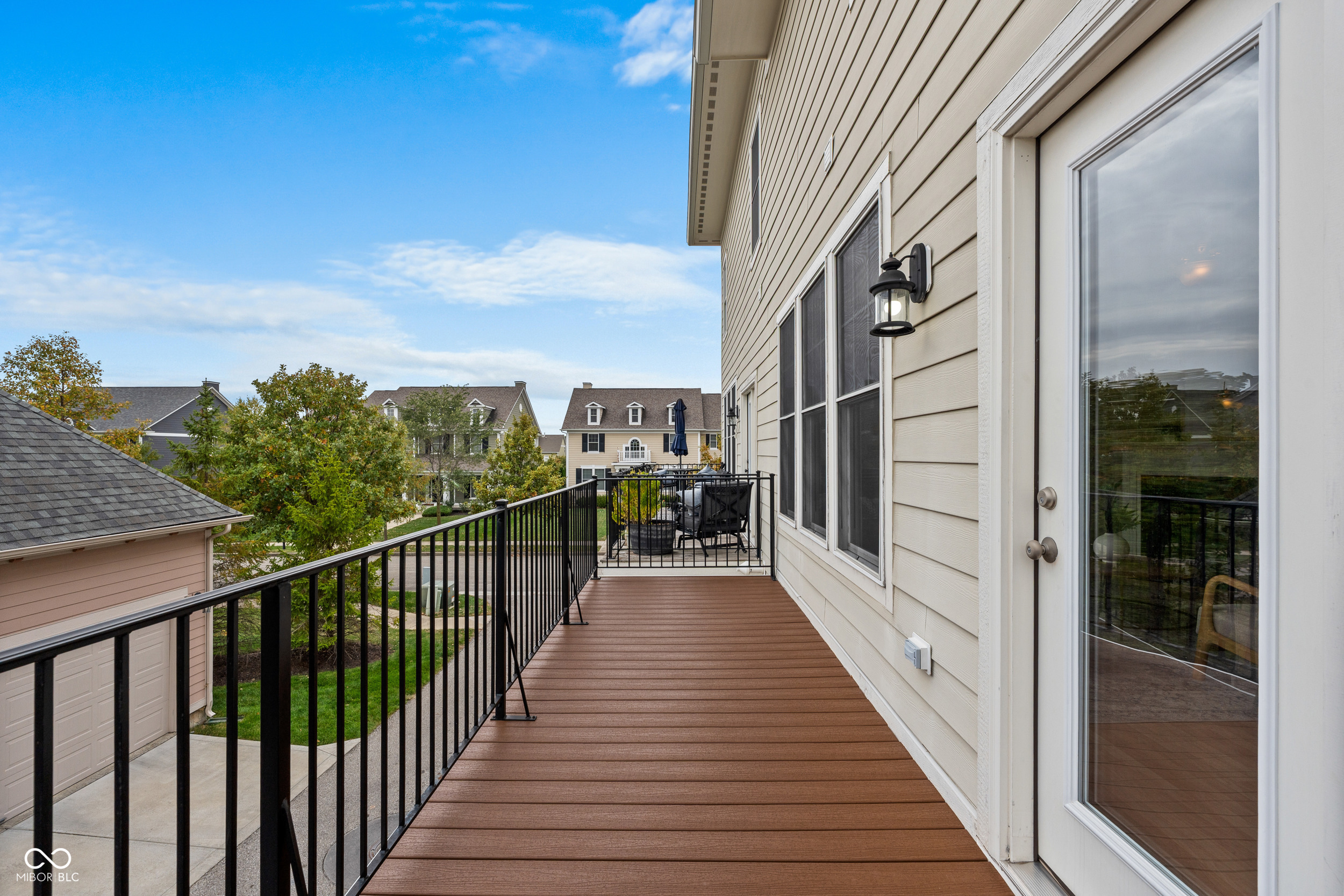 2627 Congress Street