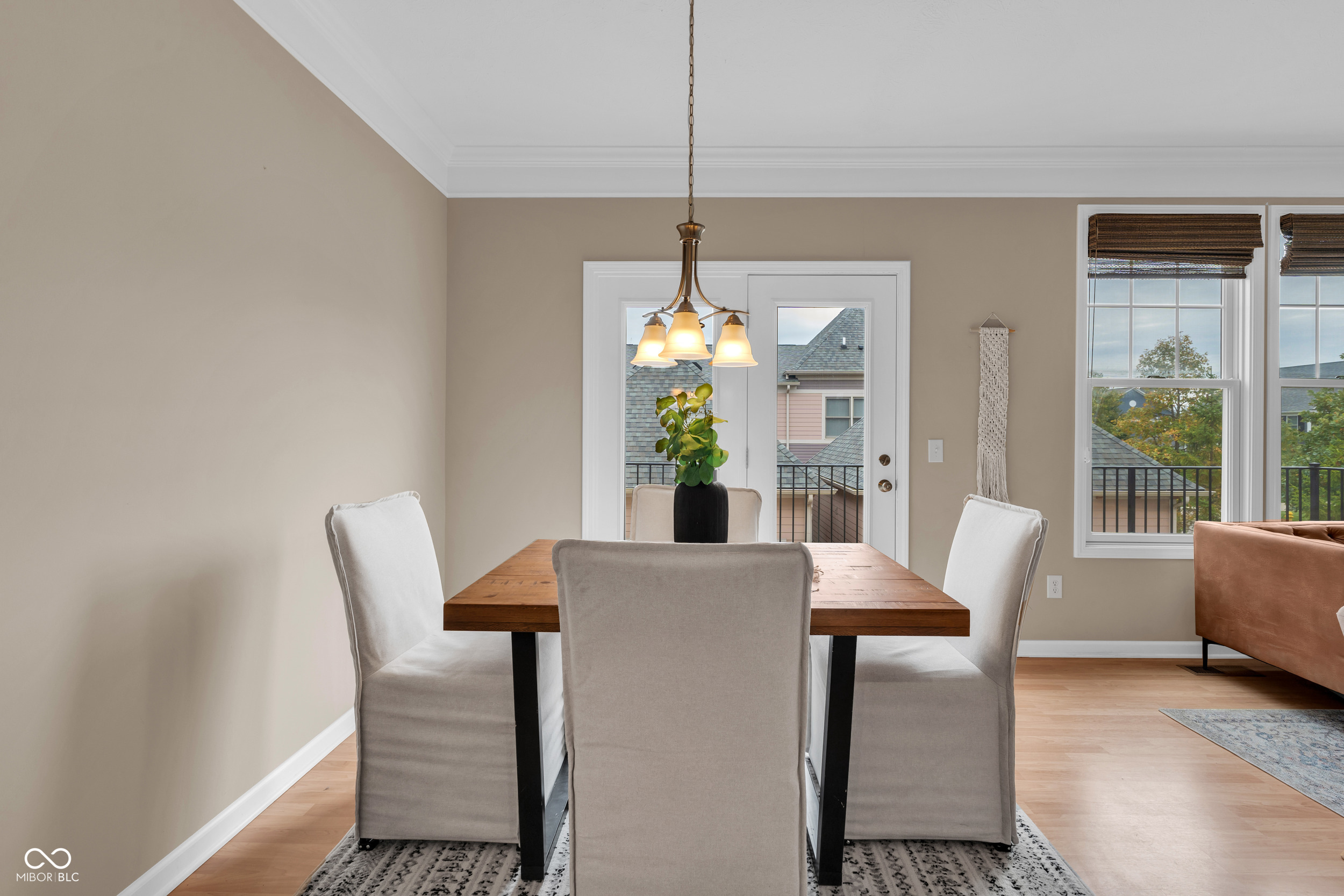 2627 Congress Street