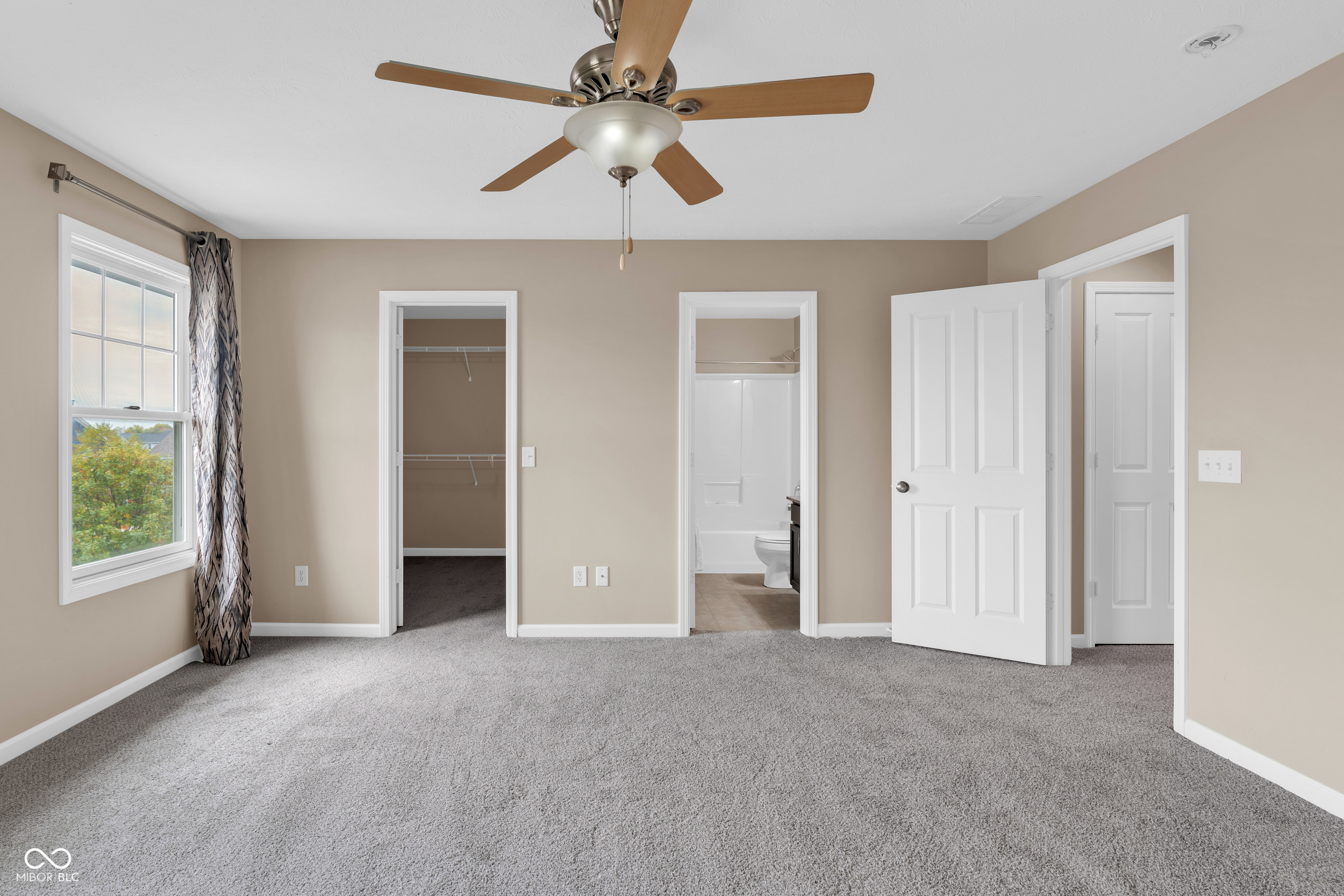 2627 Congress Street