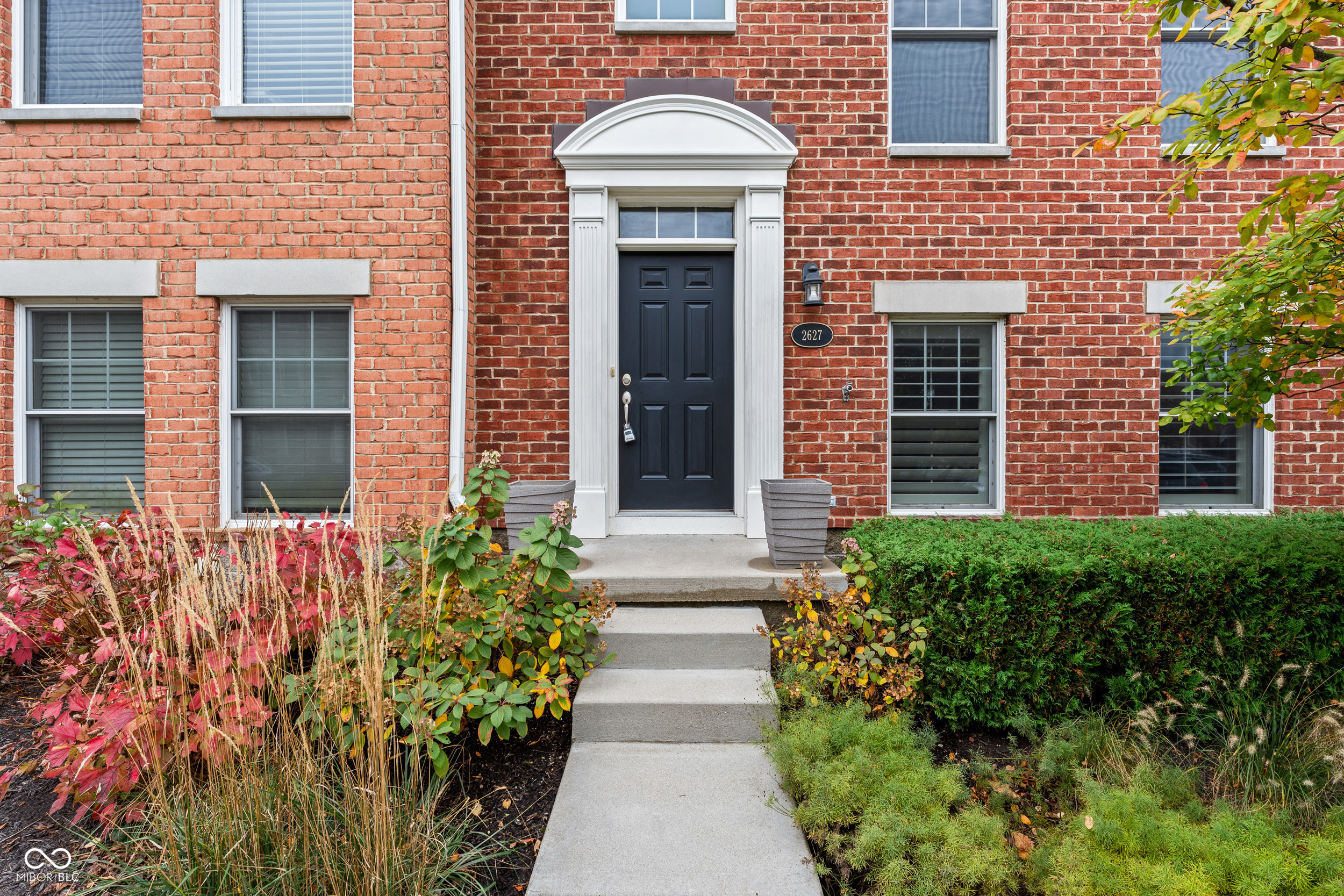 2627 Congress Street