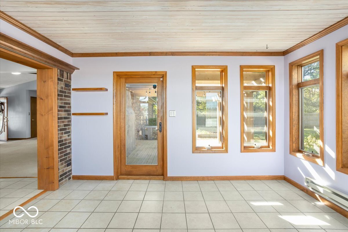 9124 N County Road 275 E