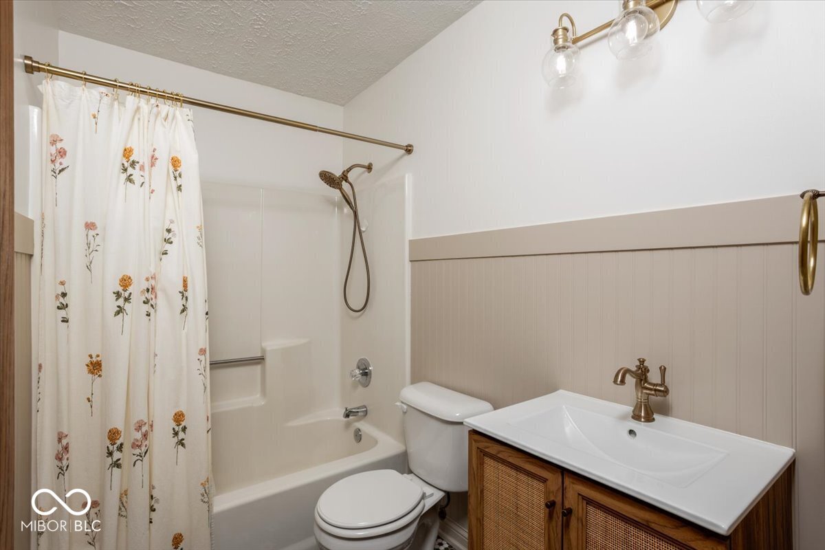 9124 N County Road 275 E