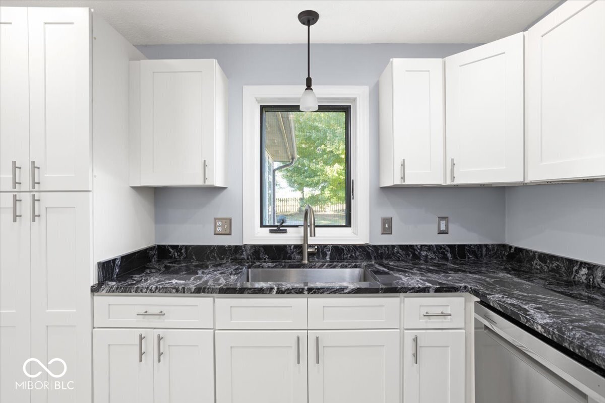 9124 N County Road 275 E