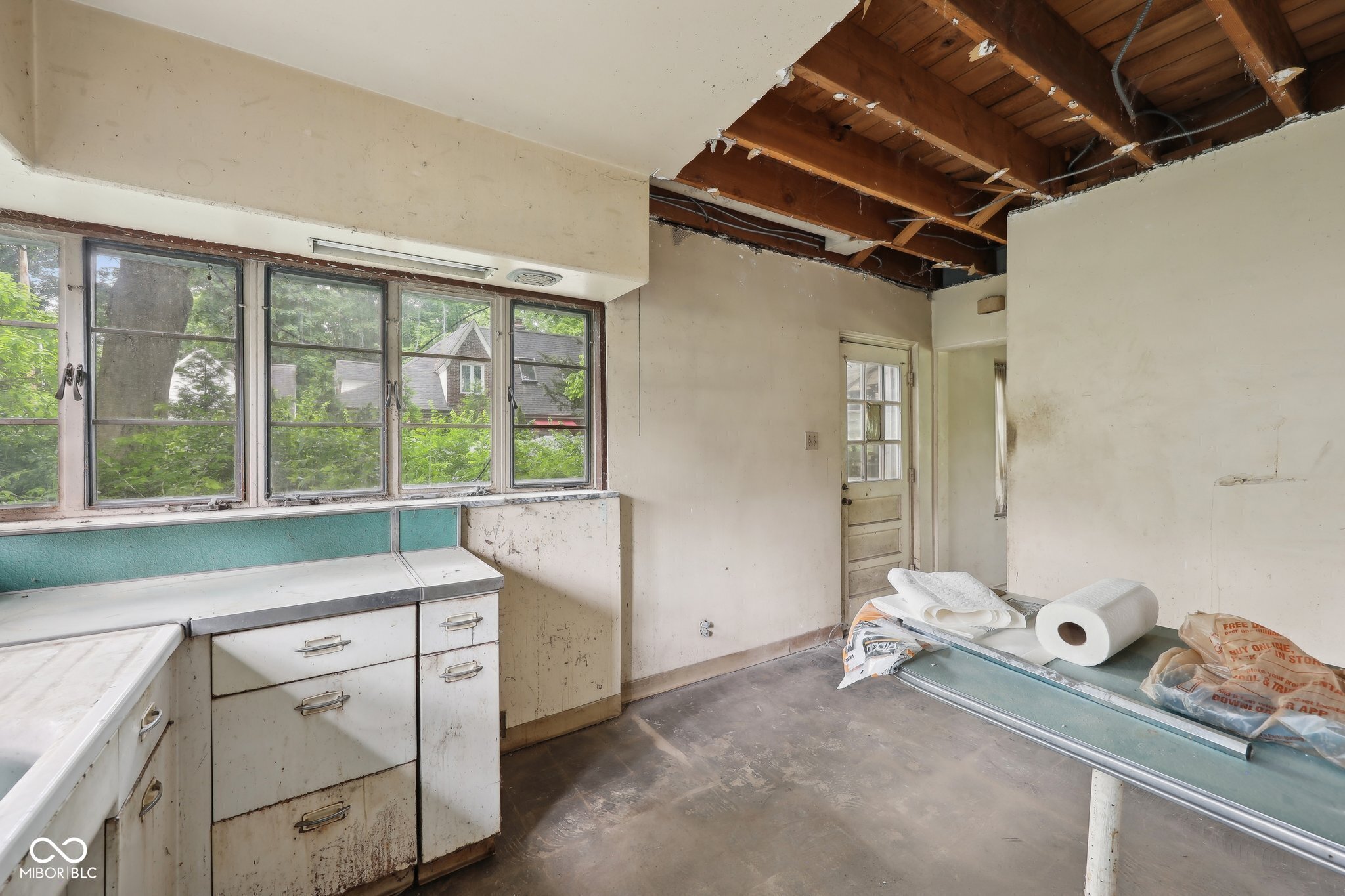 5035 Boulevard Place