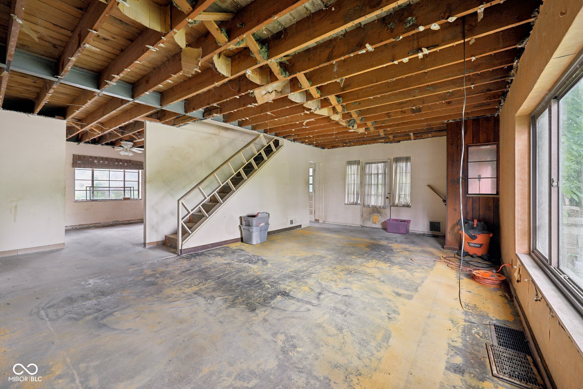 5035 Boulevard Place