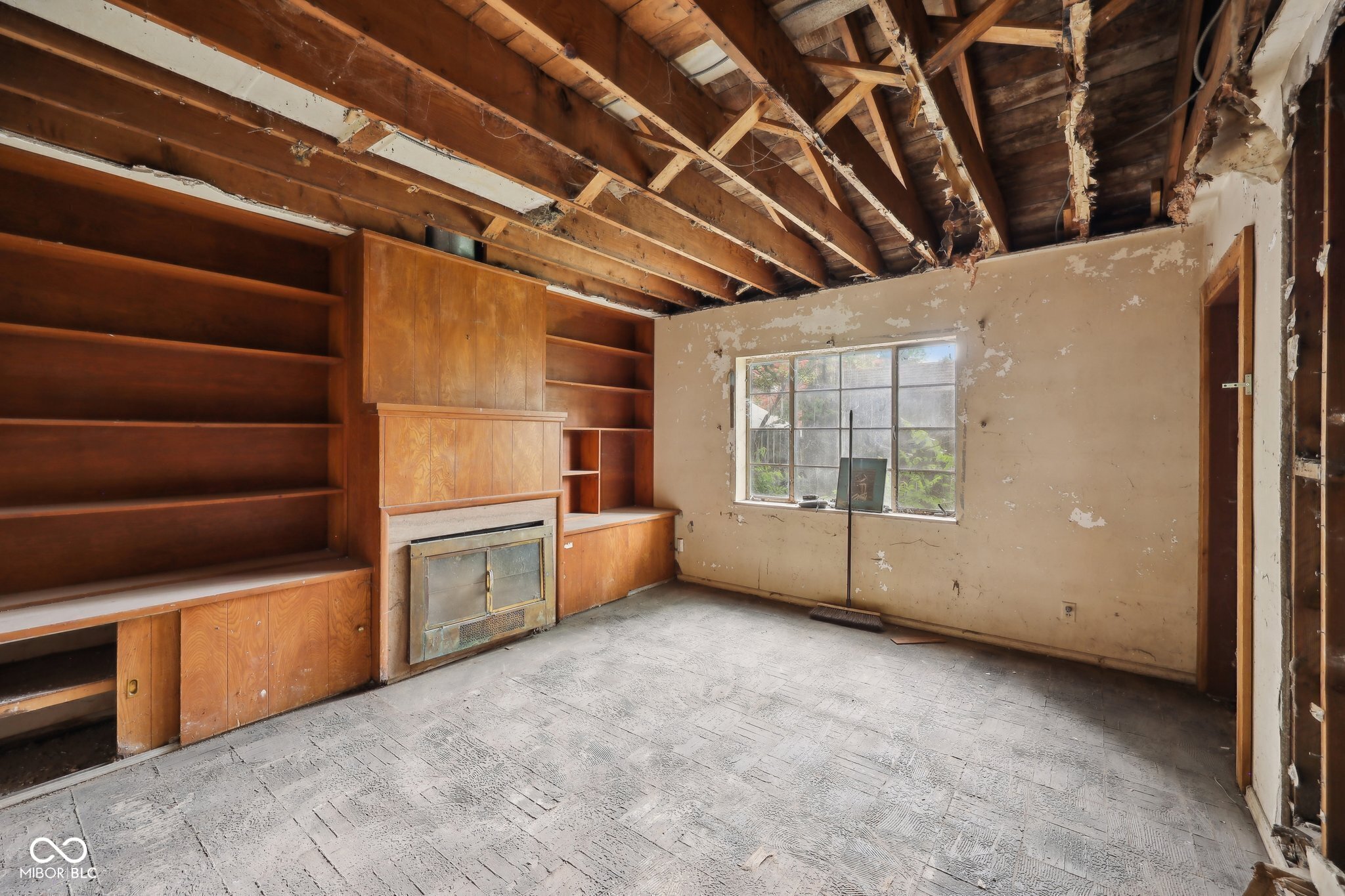 5035 Boulevard Place