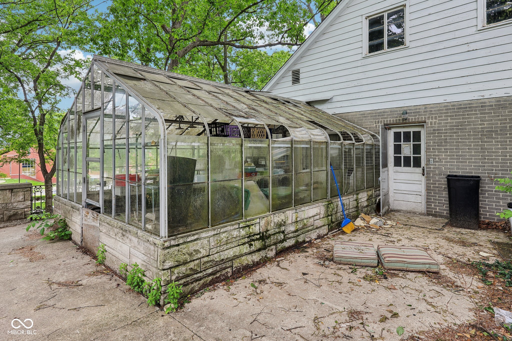 5035 Boulevard Place