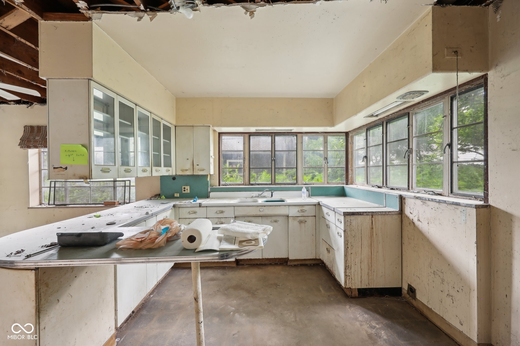 5035 Boulevard Place