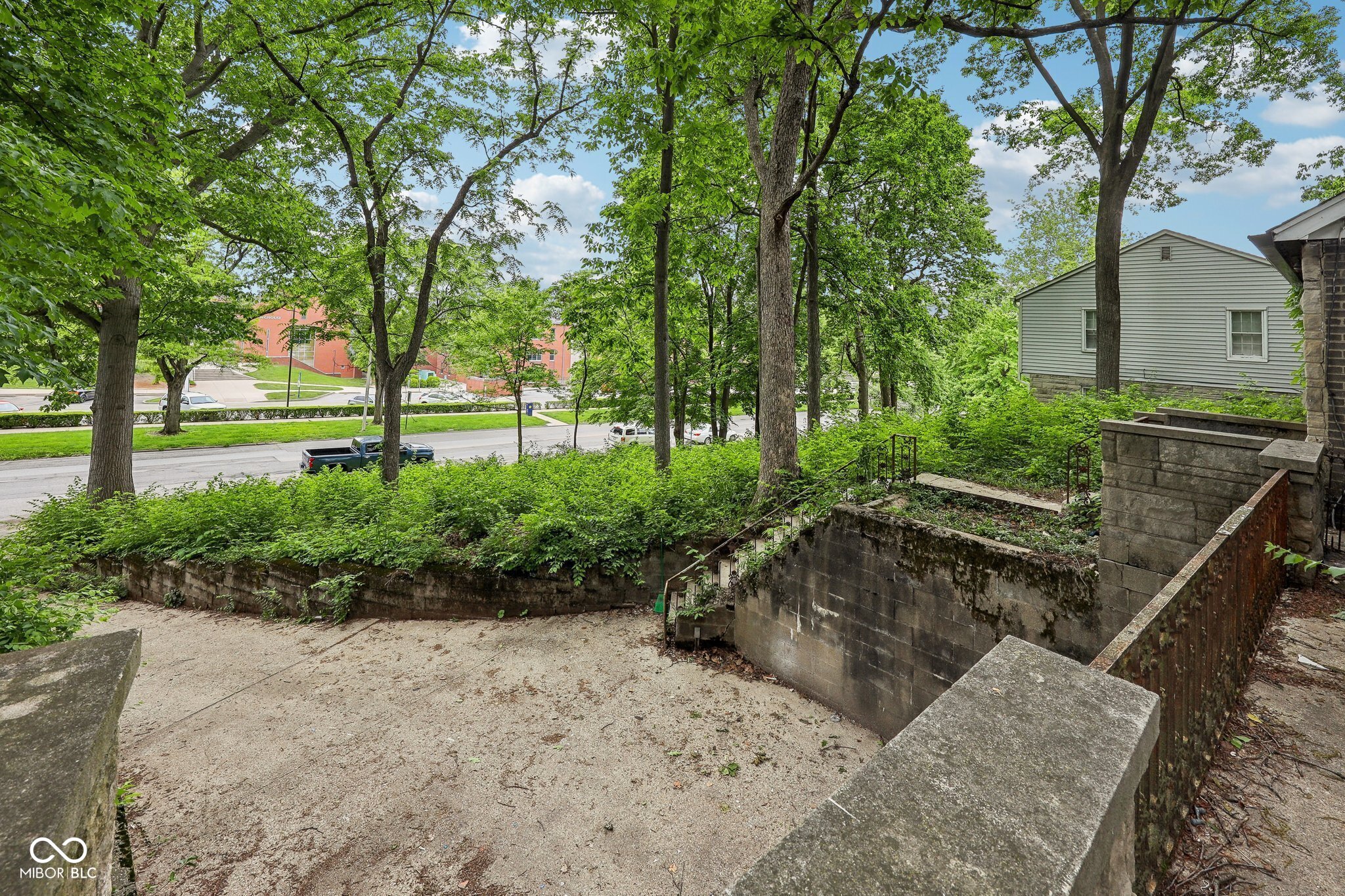 5035 Boulevard Place